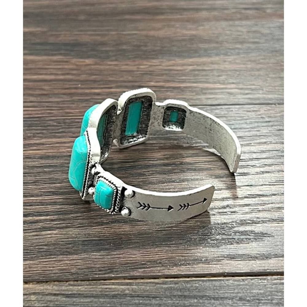 Other Turquoise Cuff Bracelet - Elegant Navajo Design, Boho Southw Size ONE SIZE - 3 Thumbnail