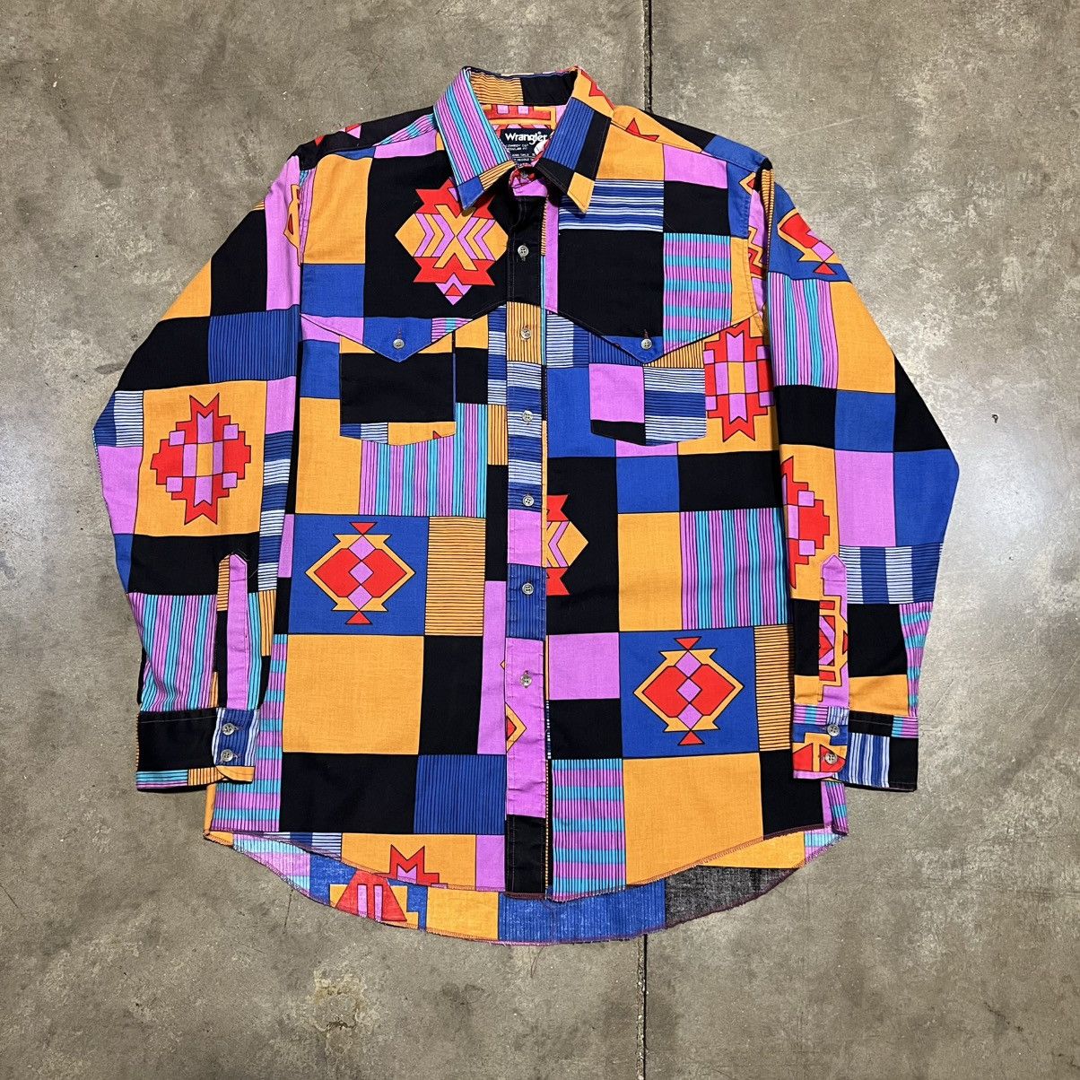Vintage × Wrangler Vintage 80s Wrangler Brushpopper Cowboy Cut Aztec Button Up Size US L / EU 52-54 / 3 - 1 Thumbnail