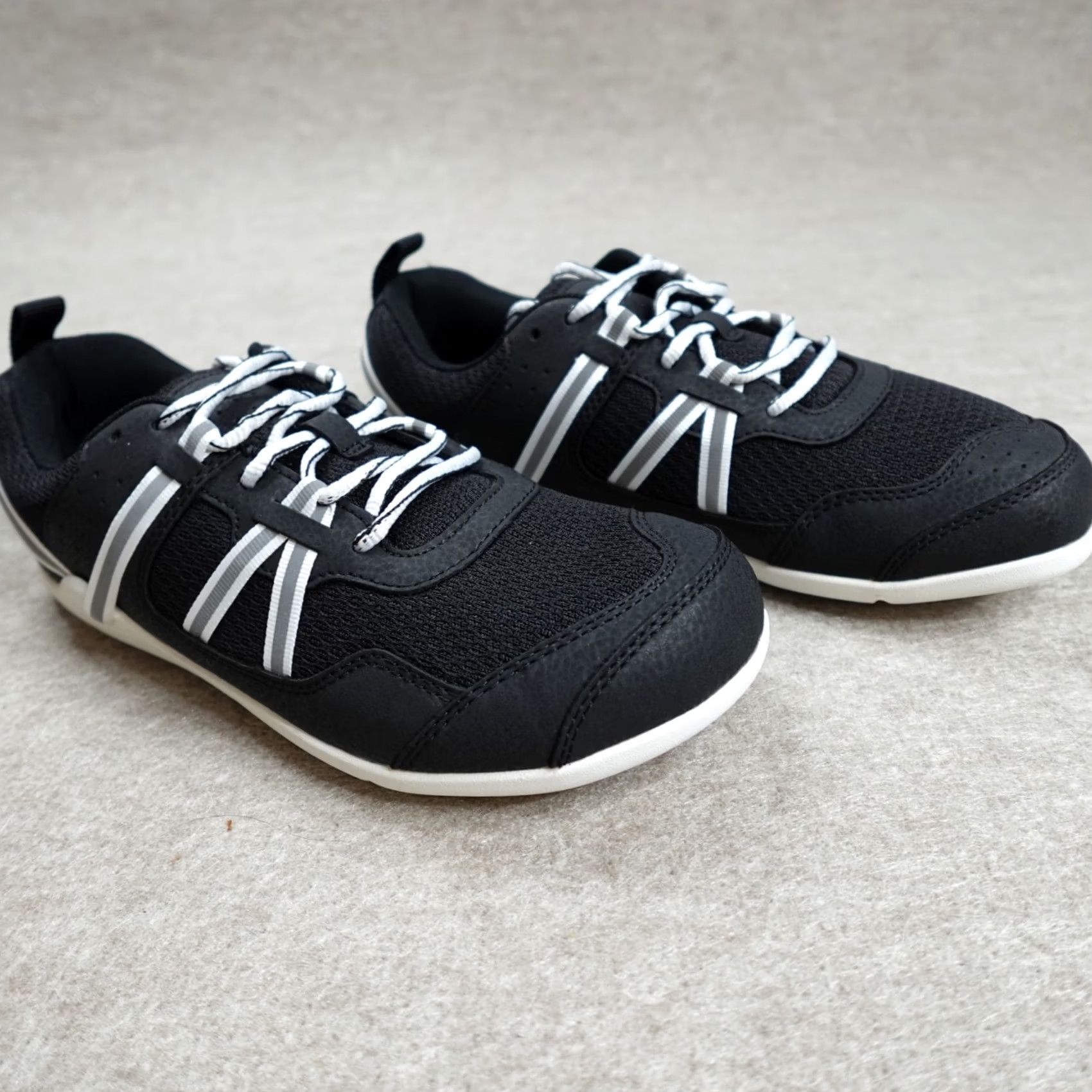 Vintage XERO Sneakers Mens 7 Black Solid Sneaker NEW UK 6.5 Size US 7 / EU 40 - 3 Thumbnail