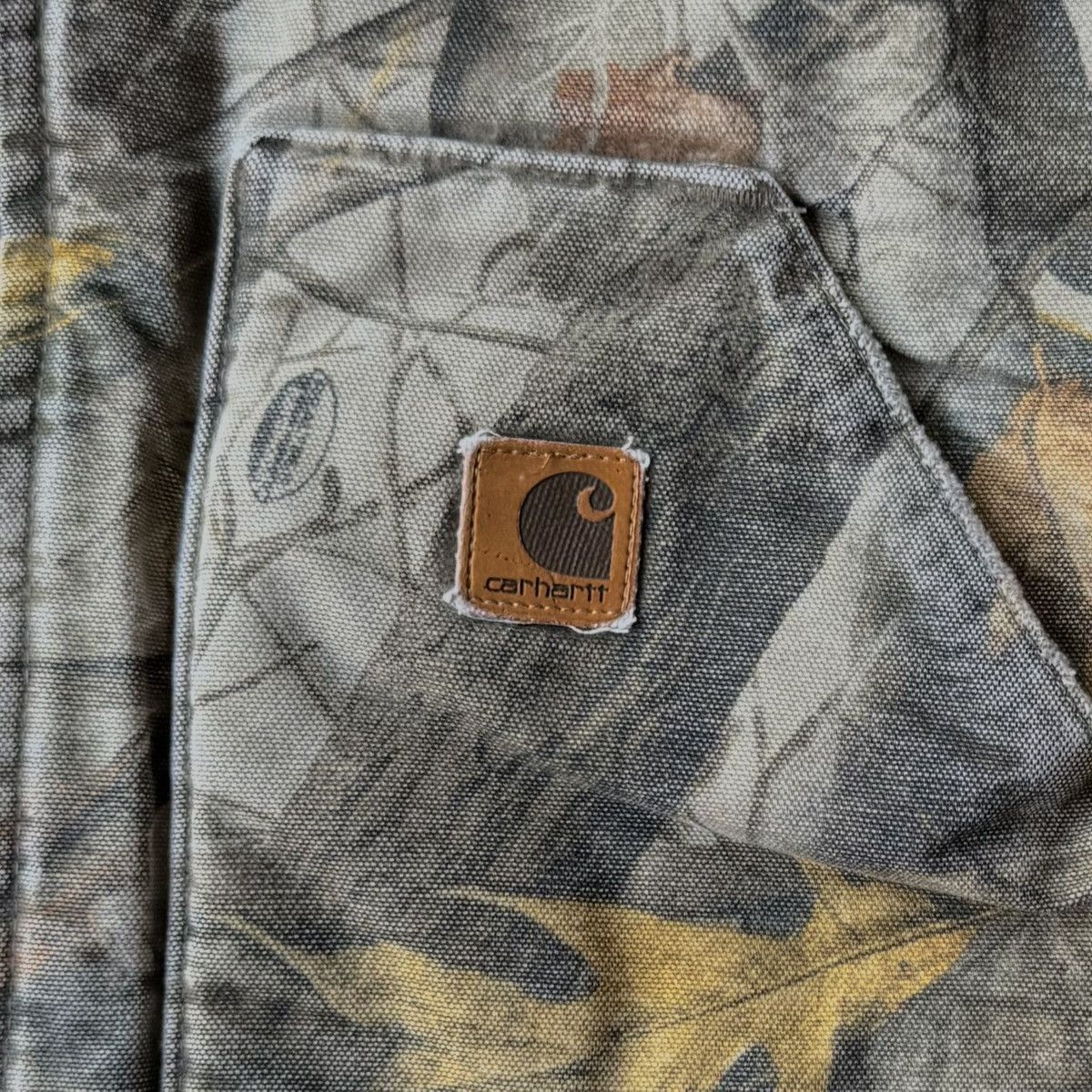 Carhartt × Designer × Vintage Vintage Realtree Camo Carhartt Arctic Vest Size US L / EU 52-54 / 3 - 4 Thumbnail