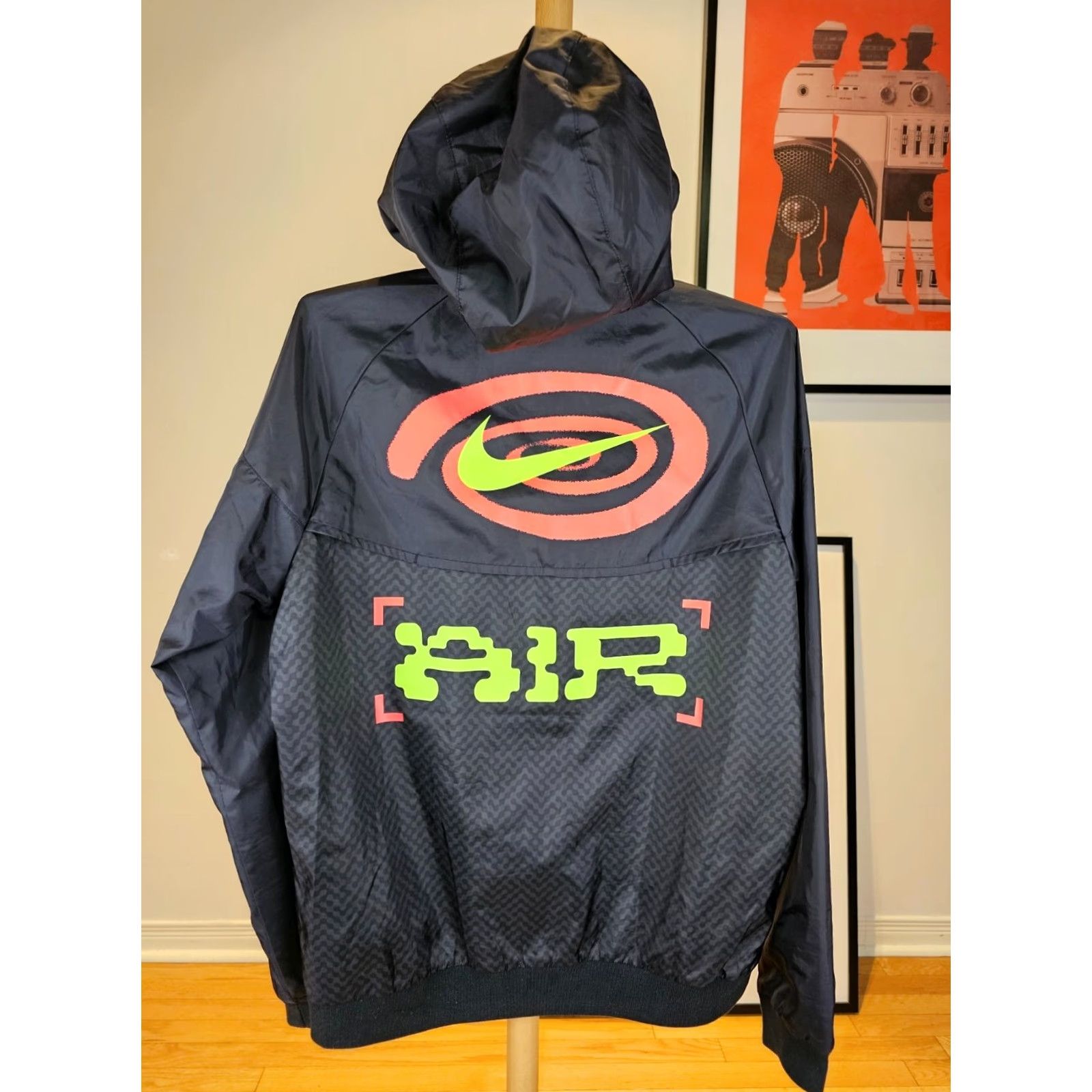 Nike VINTAGE NIKE WIND BREAKER TRACK TOP HOODIE JACKET SZ MEDIUM Jacket Mens Black Windbreaker 90s Nike Hooded Jacket Medium Mens Size US M / EU 48-50 / 2 - 2 Thumbnail