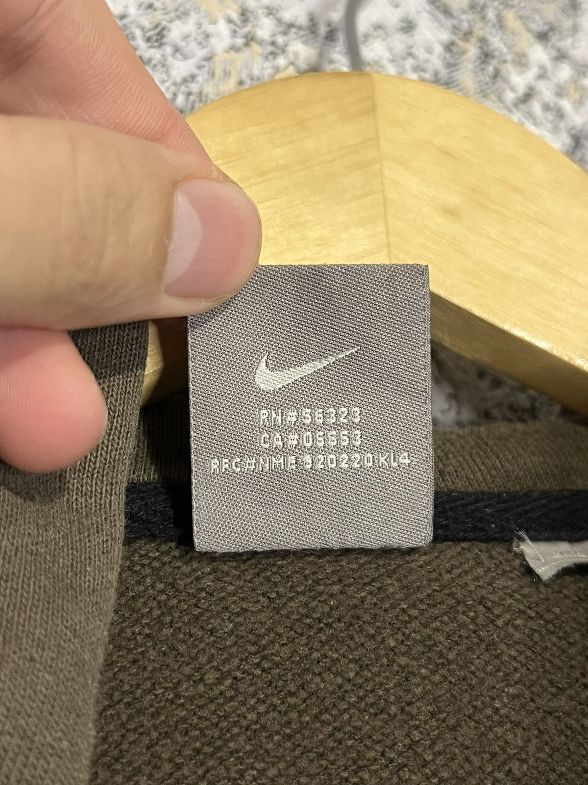 Nike × Vintage Vintage Nike Center Big Logo Brown Hoodie Swoosh Y2K Size US M / EU 48-50 / 2 - 5 Thumbnail
