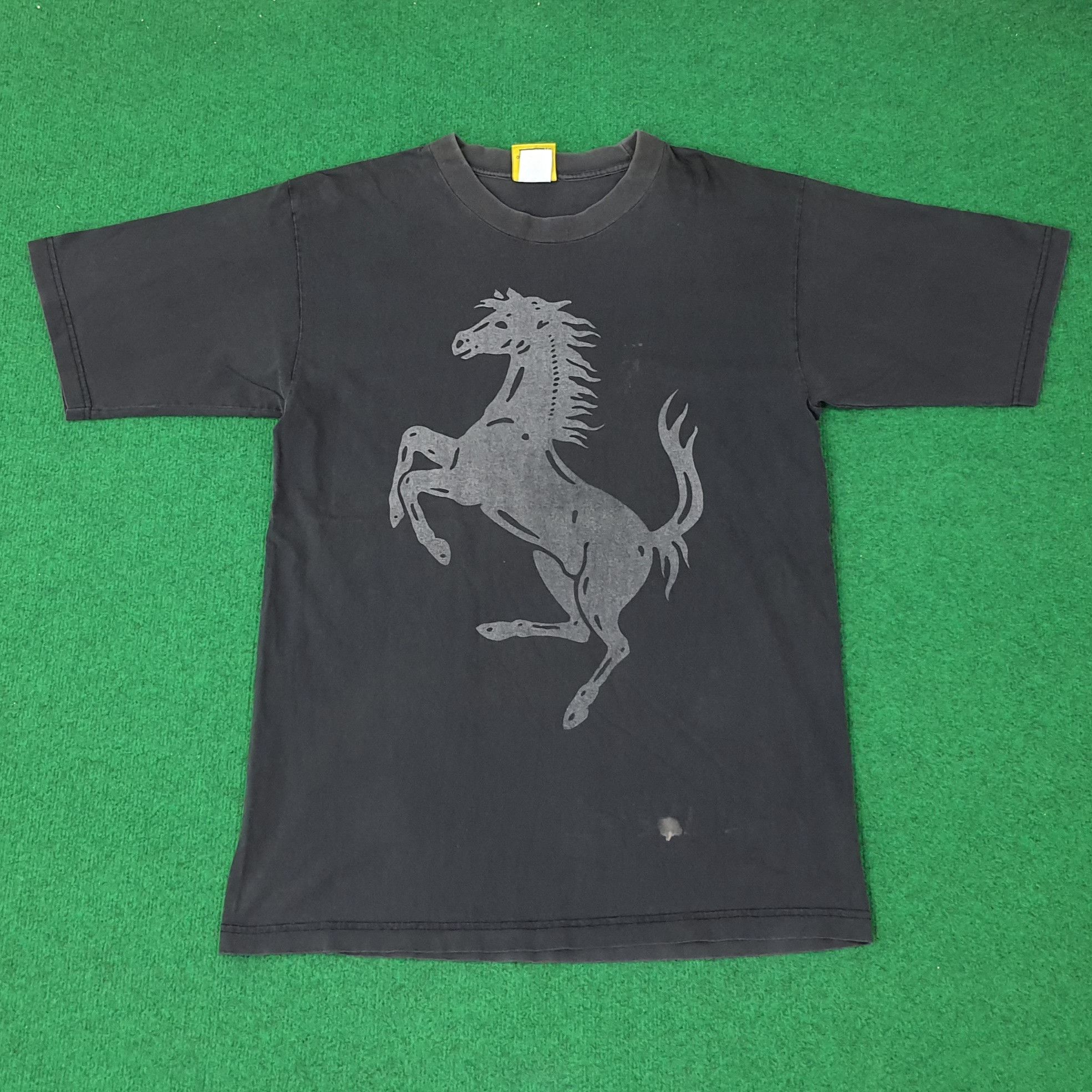 Ferrari Vintage Ferrari Sports Big Logo Tshirt C223N44 Size US L / EU 52-54 / 3 - 1 Thumbnail