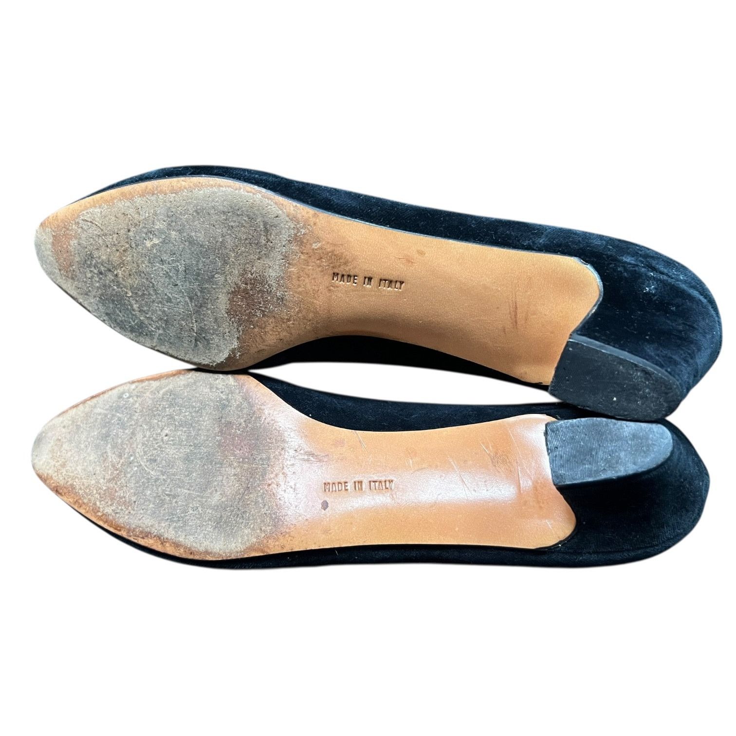 Salvatore Ferragamo Vtg Salvatore Ferragamo US9 Black Velvet Kitten Heel Pumps Size US 9 / IT 39 - 5 Thumbnail