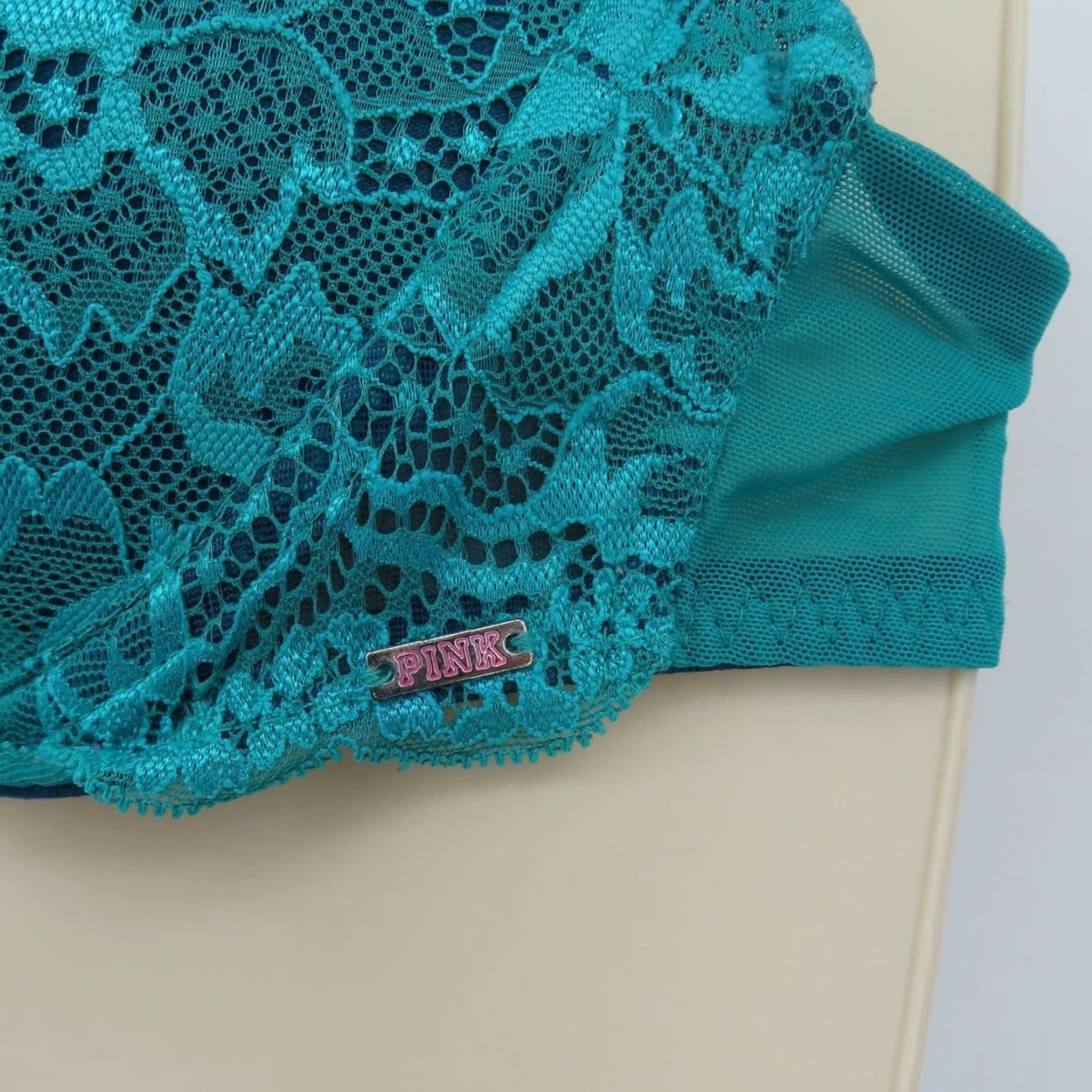 Vintage PINK Victoria's Secret 34D Date Push Up Floral Flower Lace Padded Underwire Bra Size ONE SIZE - 5 Thumbnail