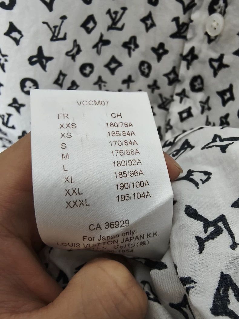 Louis Vuitton LOUIS VUITTON full logo Long sleeve shirt 2501-Nextarrow Size US XXS / EU 40 - 6 Thumbnail