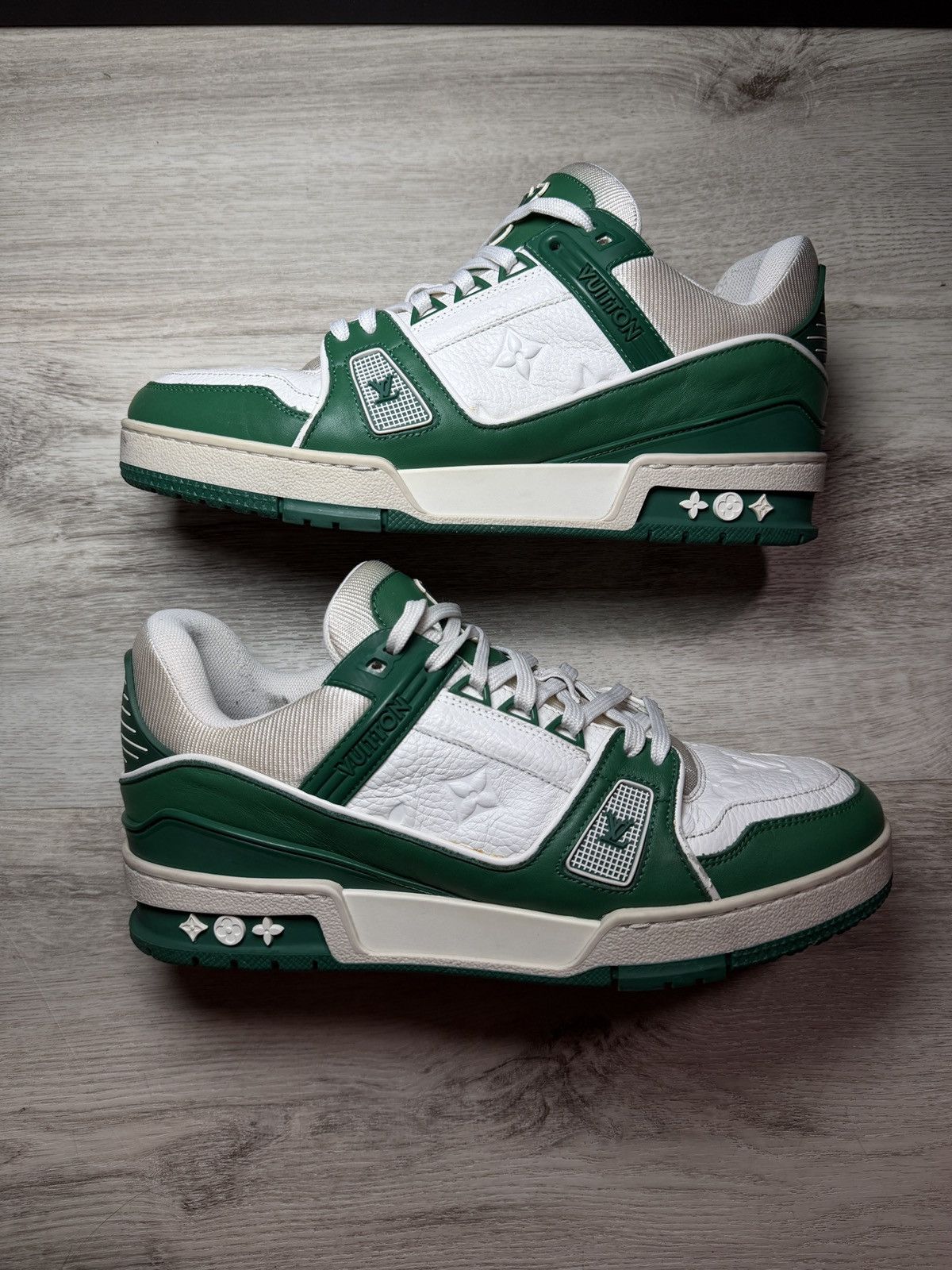 Louis Vuitton Louis Vuiton Trainer Green Size US 6 / EU 39 - 1 Thumbnail