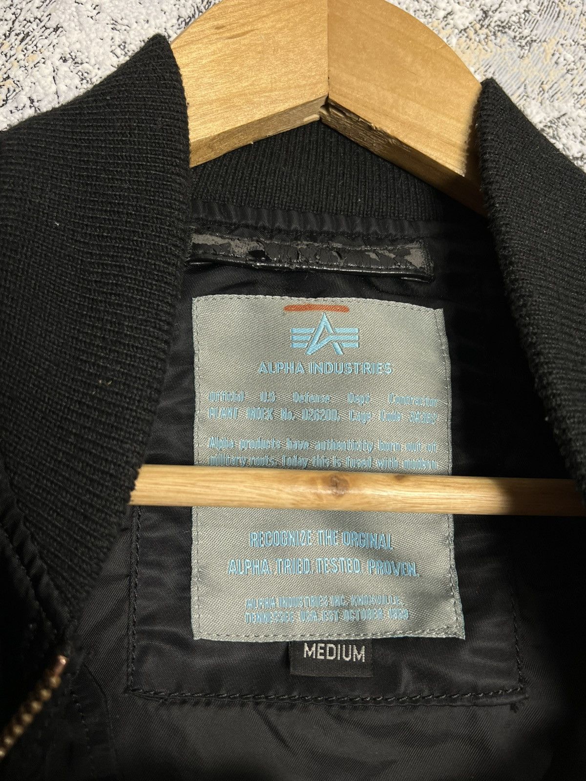 Alpha Industries × Vintage Alpha Industries MA-1 Flight Bomber Insulated Jacket Size M Size M / US 6-8 / IT 42-44 - 6 Thumbnail