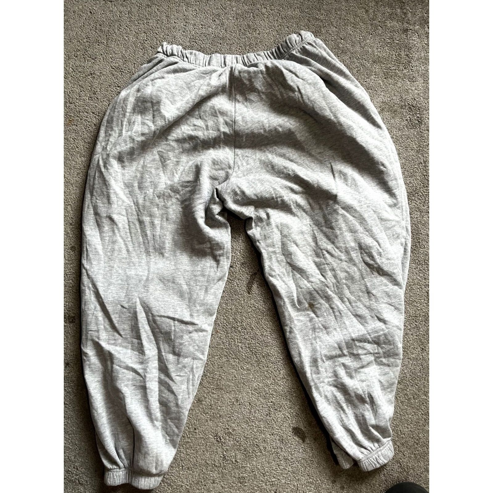 H&M H&M Divided Sweatpants Gray Large Tapered Women’s Solid Size Size 26" / US 2 / IT 38 - 3 Thumbnail