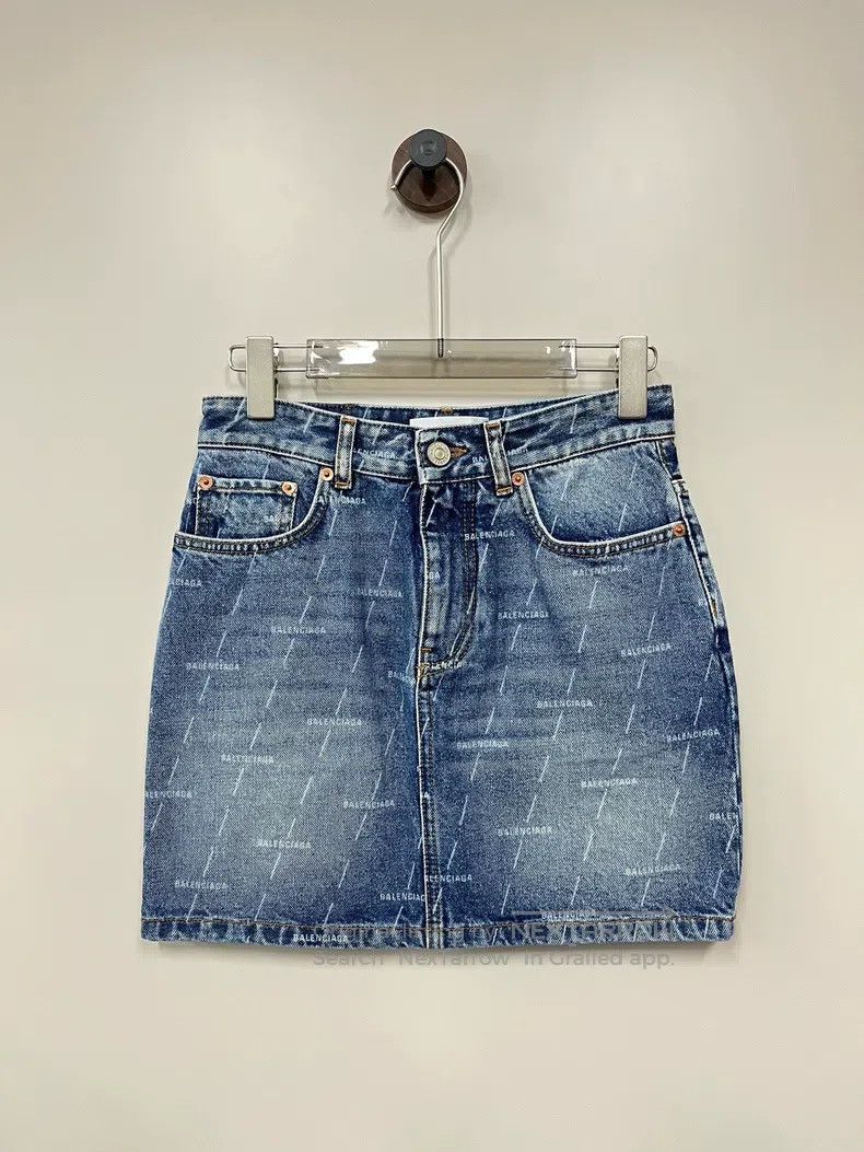 Balenciaga Balenciaga Blue washed distressed short skirt with full pr Size 35" - 1 Thumbnail