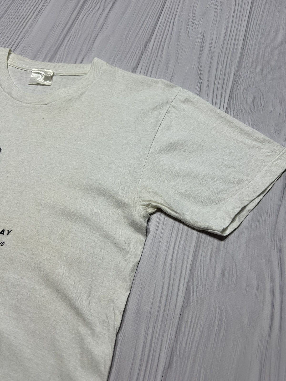 Band Tees Rare! Vintage Genesis Throwing It All Away Song T-Shirt Size US M / EU 48-50 / 2 - 7 Thumbnail