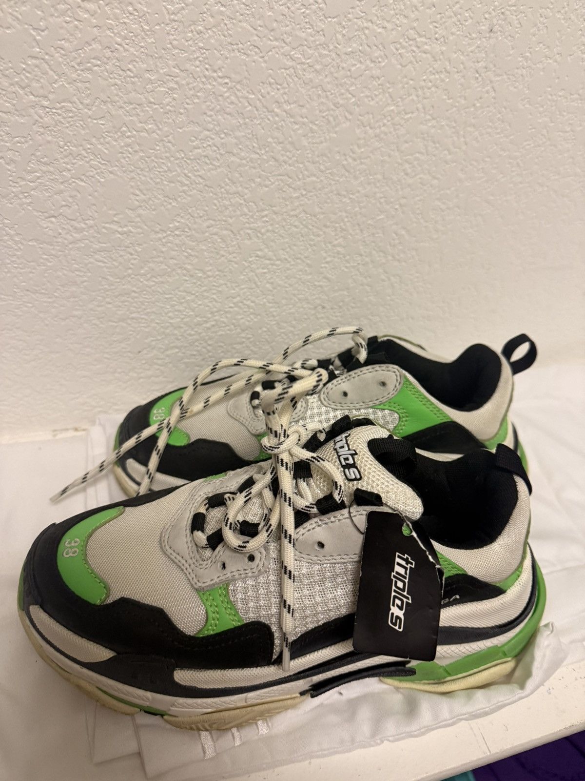 Balenciaga Balenciaga Triple S Chunky Sole Sneaker - Green/White/Black Size US 8 / IT 38 - 3 Thumbnail