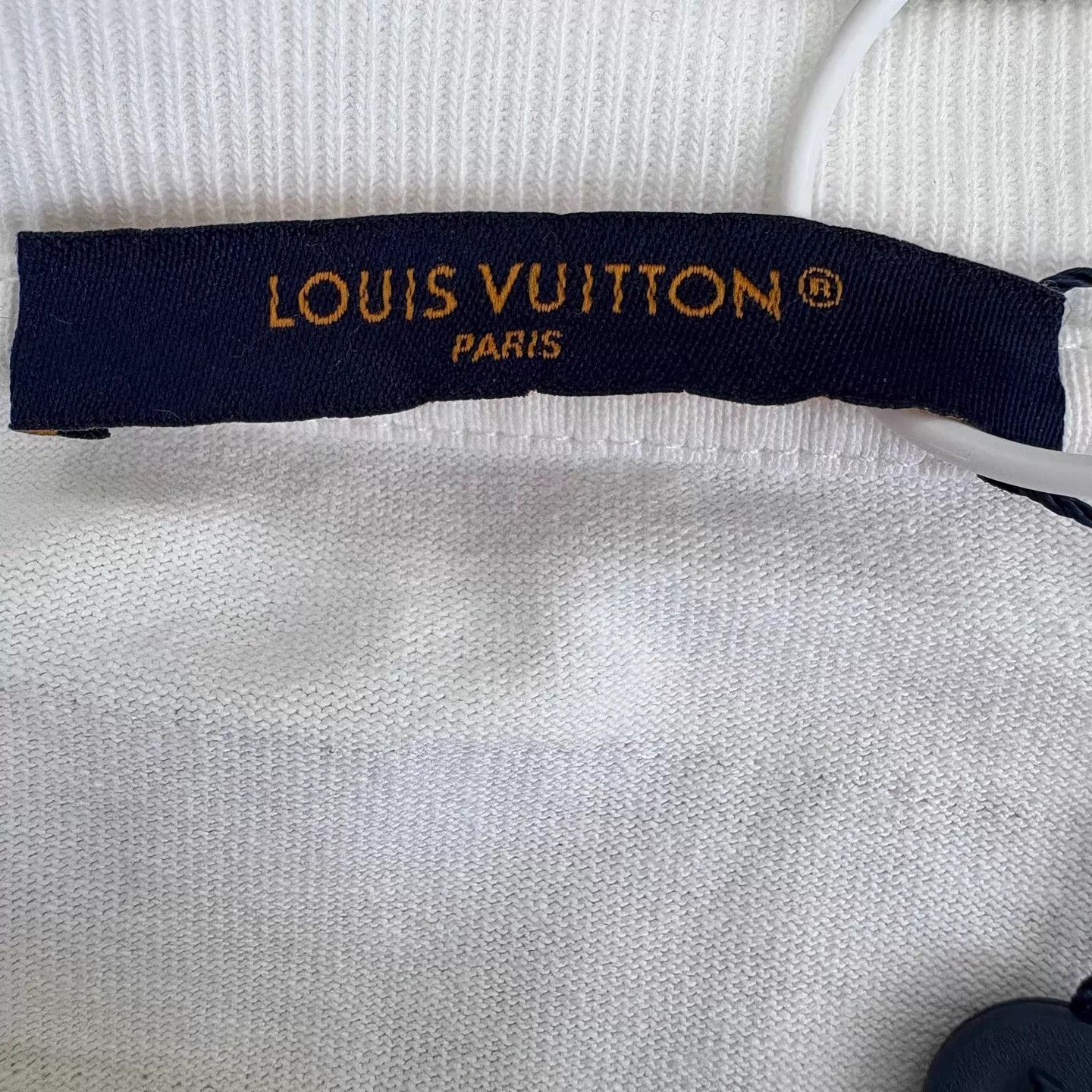 Louis Vuitton LV Rainbow Logo Print Crew SS Tee Men's White M Size US M / EU 48-50 / 2 - 3 Thumbnail