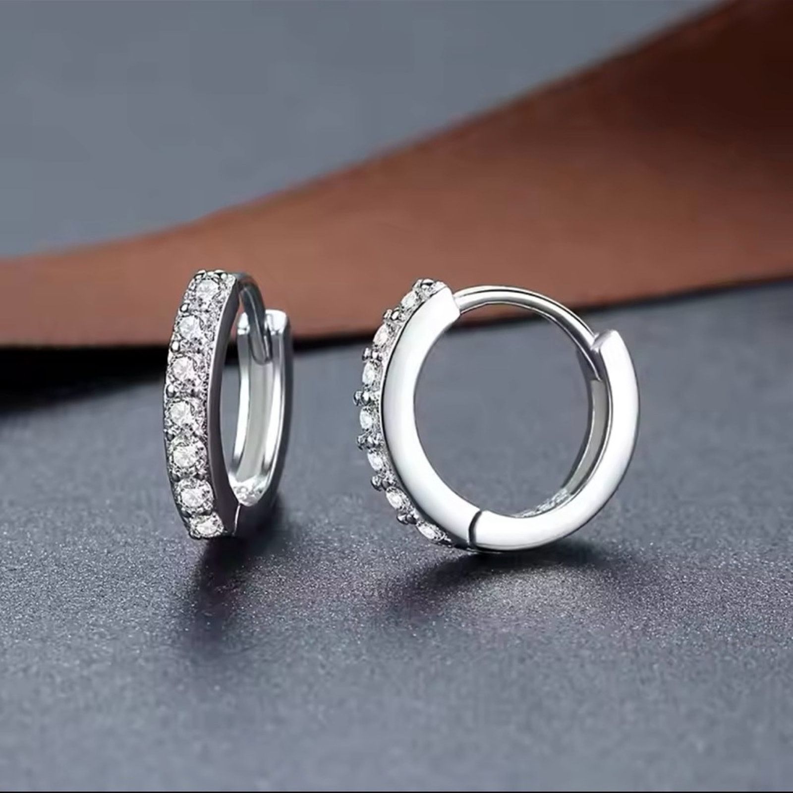 Other 100% 925 Sterling Silver Hoop Earrings Crystal Minimalist Size ONE SIZE - 4 Thumbnail