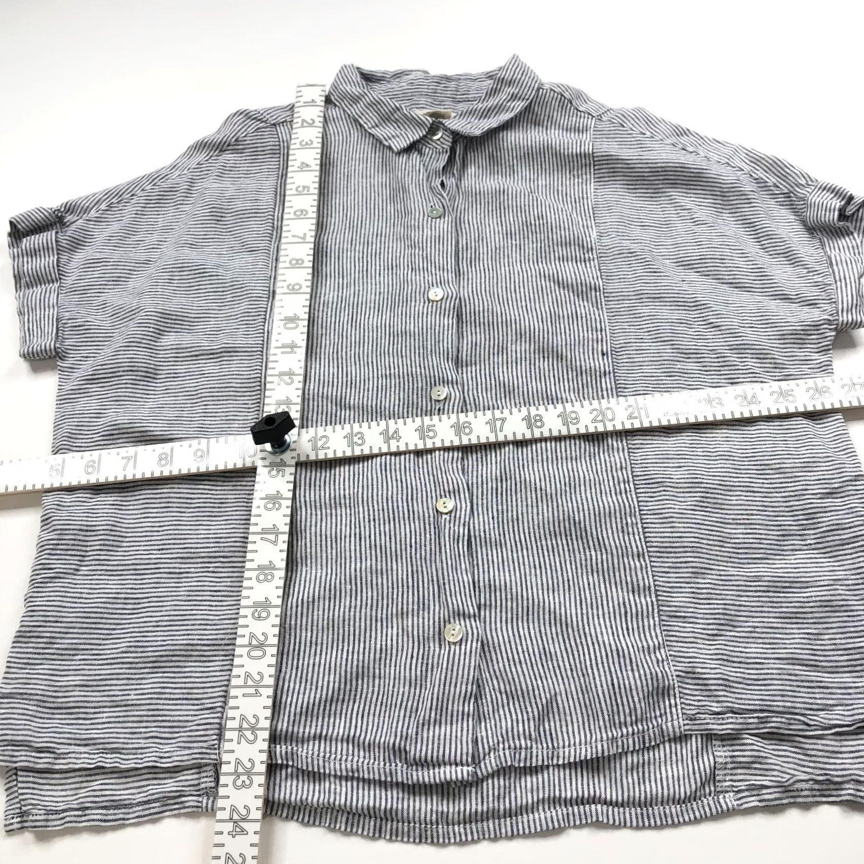 Christian Siriano Christian Siriano Shirt Medium 100% Linen Button Short Sleeve Striped Blue Women Size M / US 6-8 / IT 42-44 - 2 Thumbnail