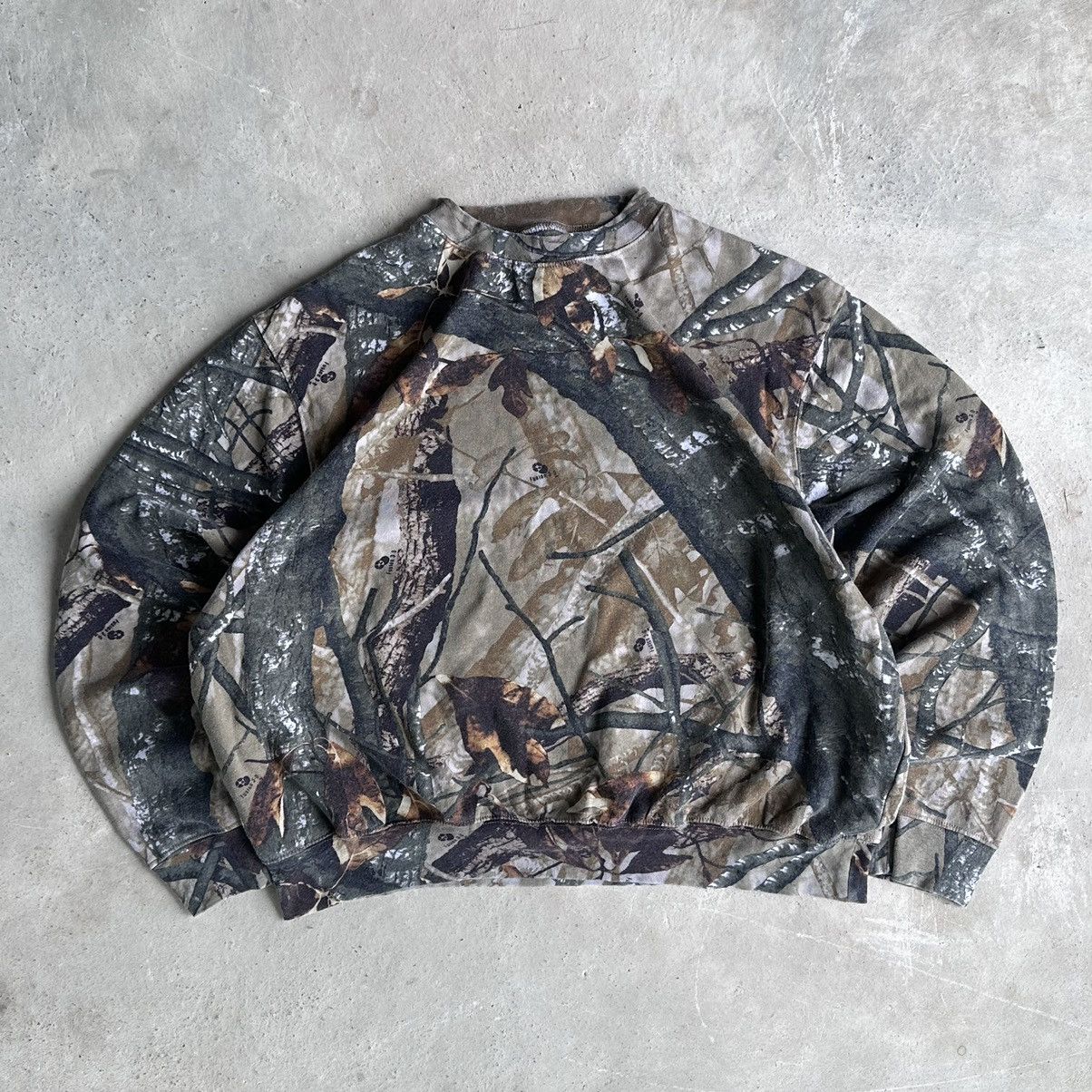 Carhartt Crazy Vintage Carhartt Style Boxy Realtree Camo Crewneck Size US XL / EU 56 / 4 - 1 Thumbnail