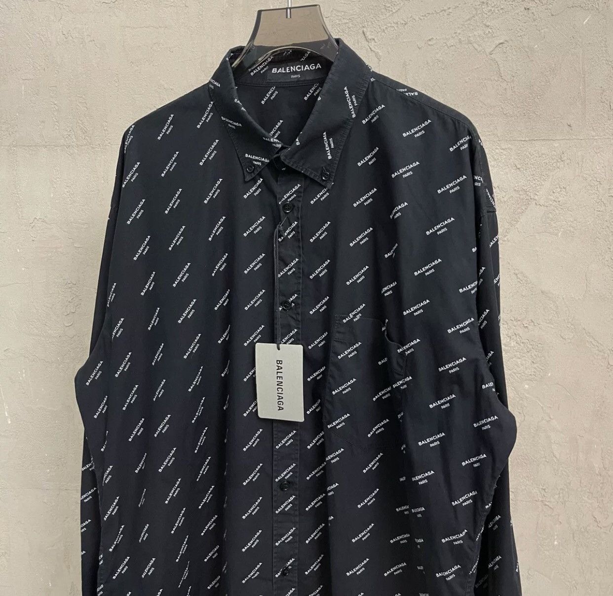 Balenciaga Balenciaga Long Sleeve Shirt in Black with Full Logo shirt Size US M / EU 48-50 / 2 - 3 Thumbnail