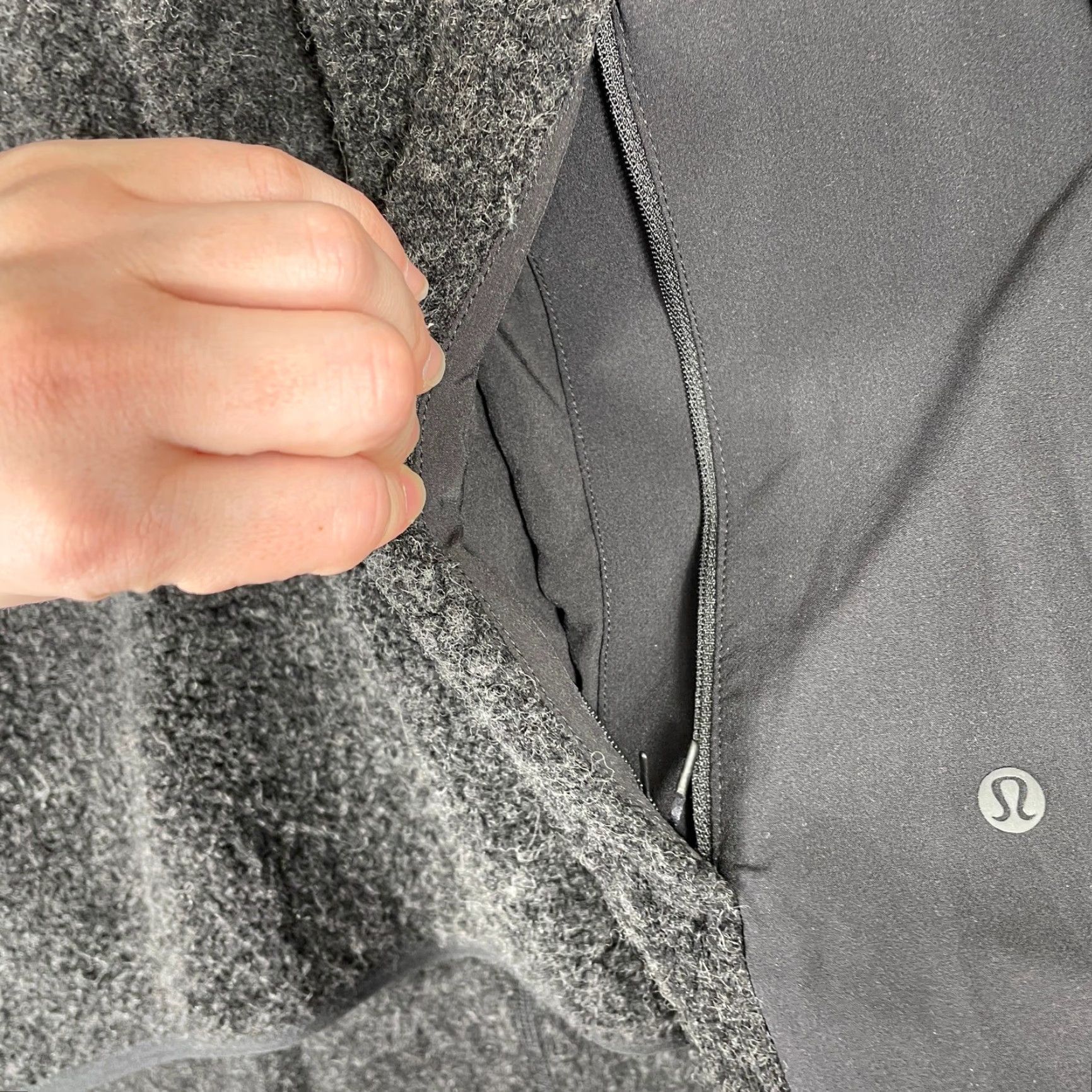Lululemon VINTAGE Lululemon Tundra Trek Quarter Zip Pullover Mens XL Gray Wool Blend Fleece Jacket Size US XL / EU 56 / 4 - 3 Thumbnail