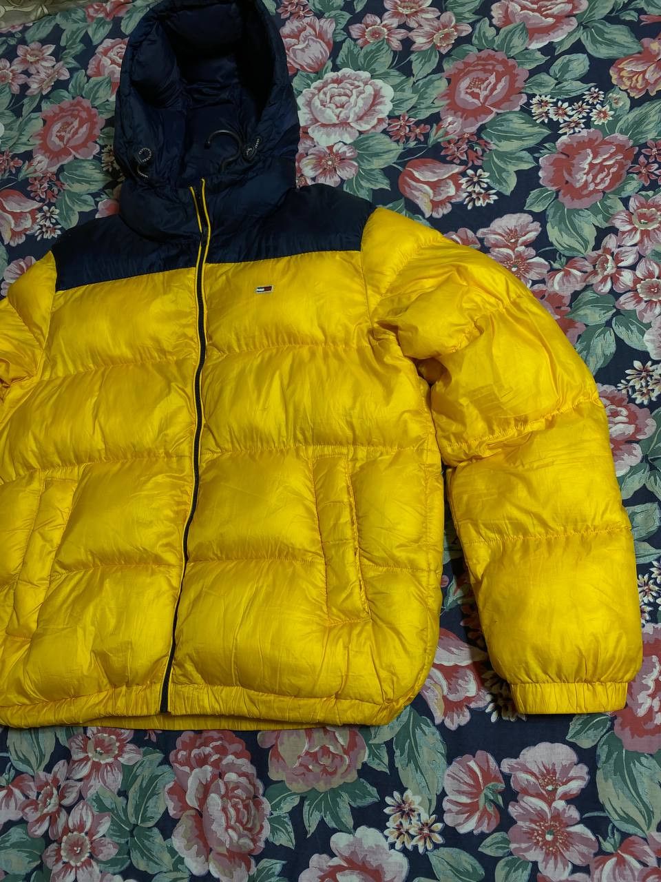 Tommy Jeans × Vintage Tommy Jeans Hilfiger 90's Puffer Jacket size M Size US M / EU 48-50 / 2 - 8 Thumbnail