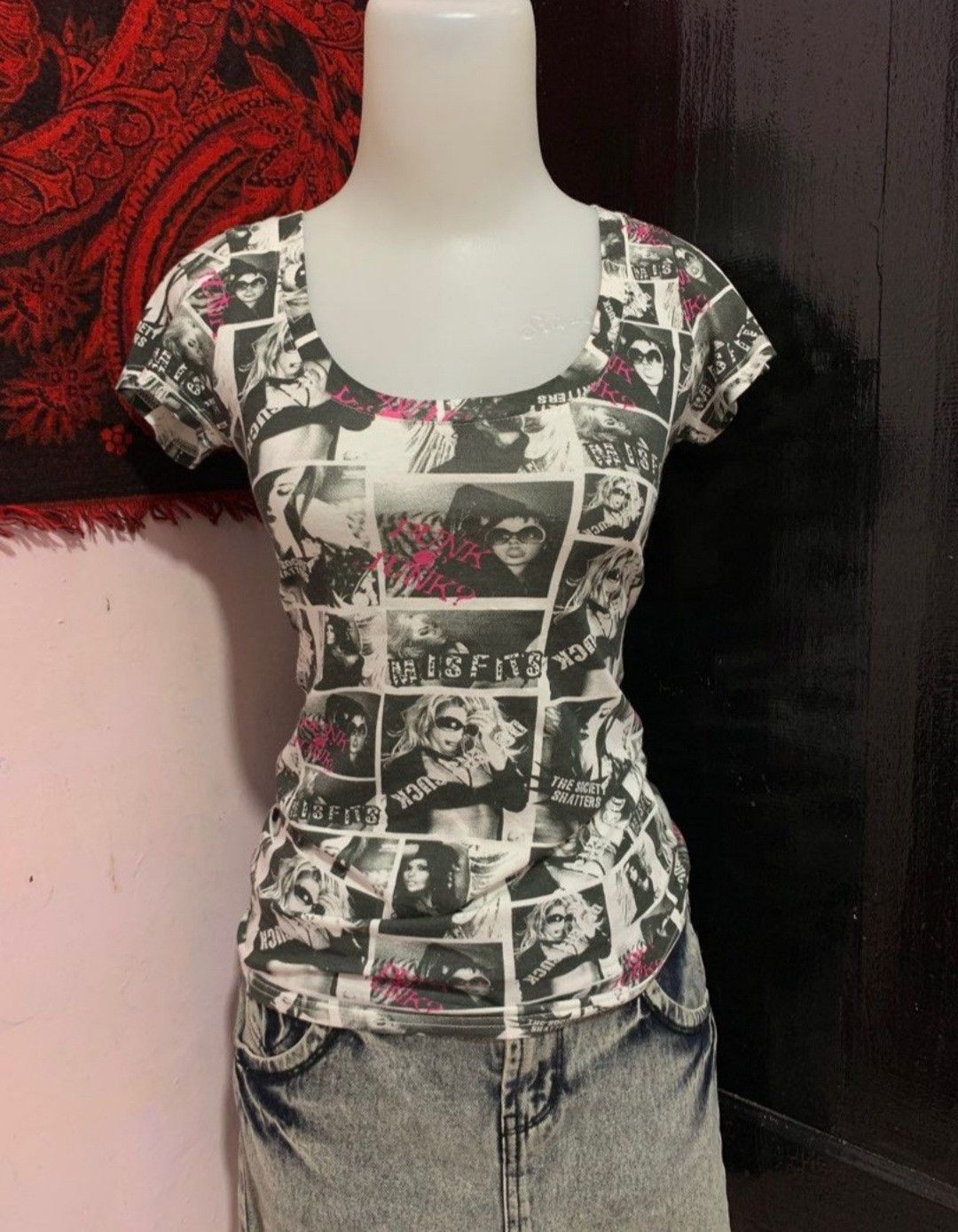 Japanese Brand Y2K Misfits One Way PUNK JUNK AOP T-Shirt Size M / US 6-8 / IT 42-44 - 1 Thumbnail