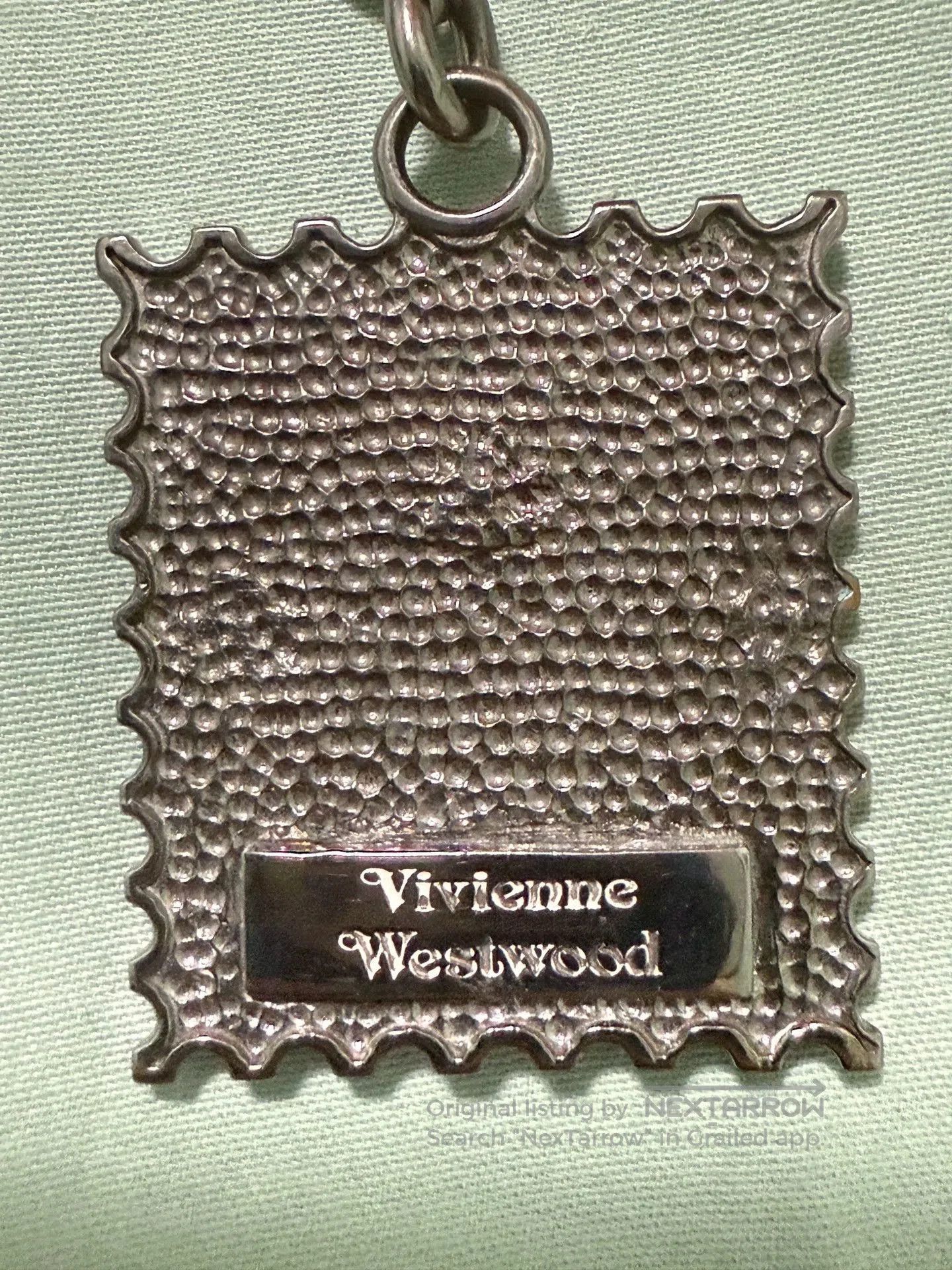 Vintage vintage postage stamp necklace. Size ONE SIZE - 4 Thumbnail