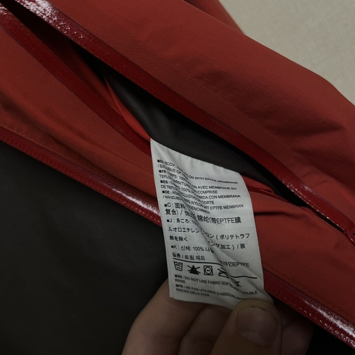 Arc'teryx Men's Arcteryx Beta Gore-Tex Jacket Size US L / EU 52-54 / 3 - 11 Thumbnail