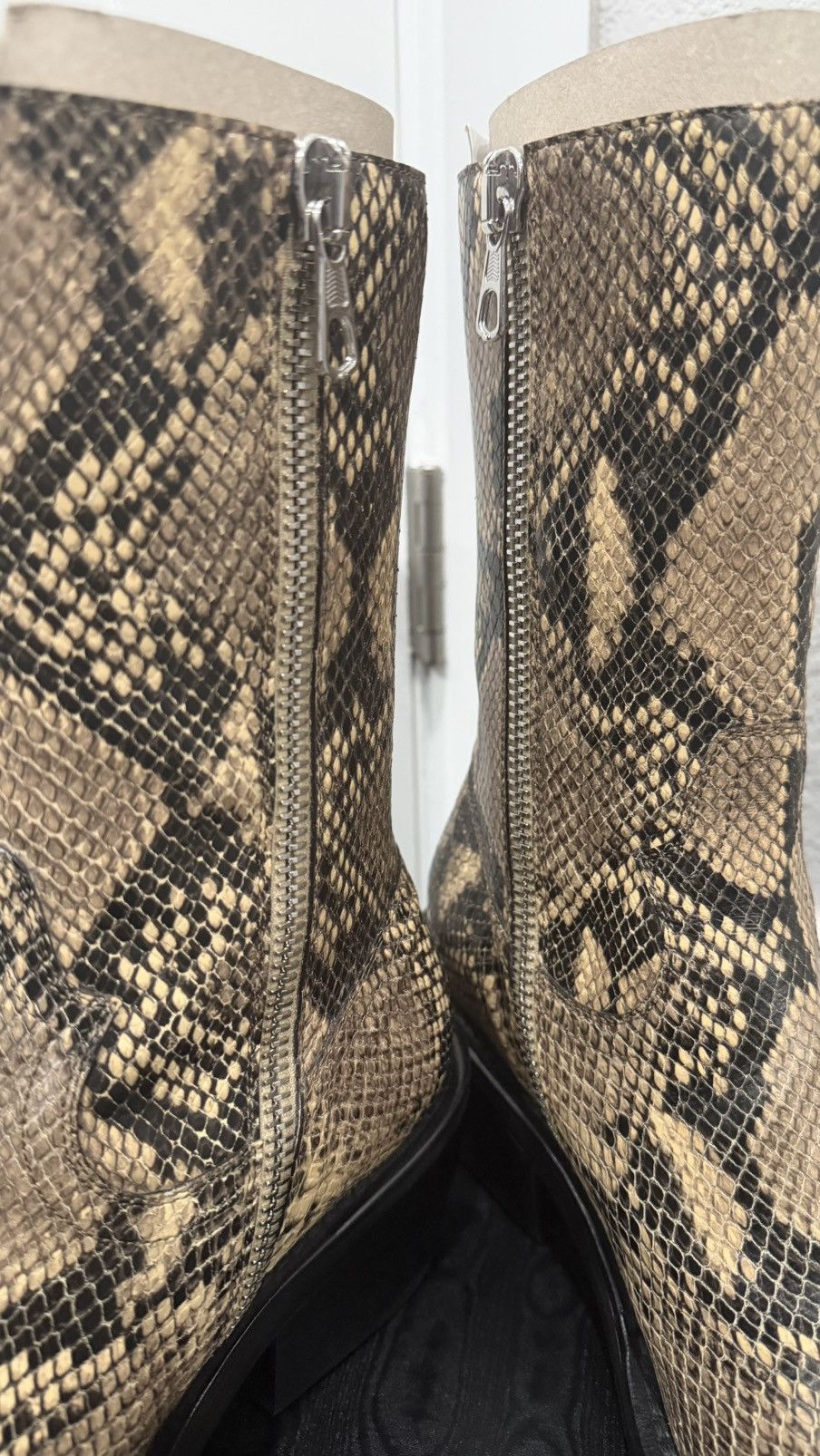 Dries Van Noten DRIES VAN NOTEN SNAKESKIN BOOTS Size US 9 / EU 42 - 3 Thumbnail