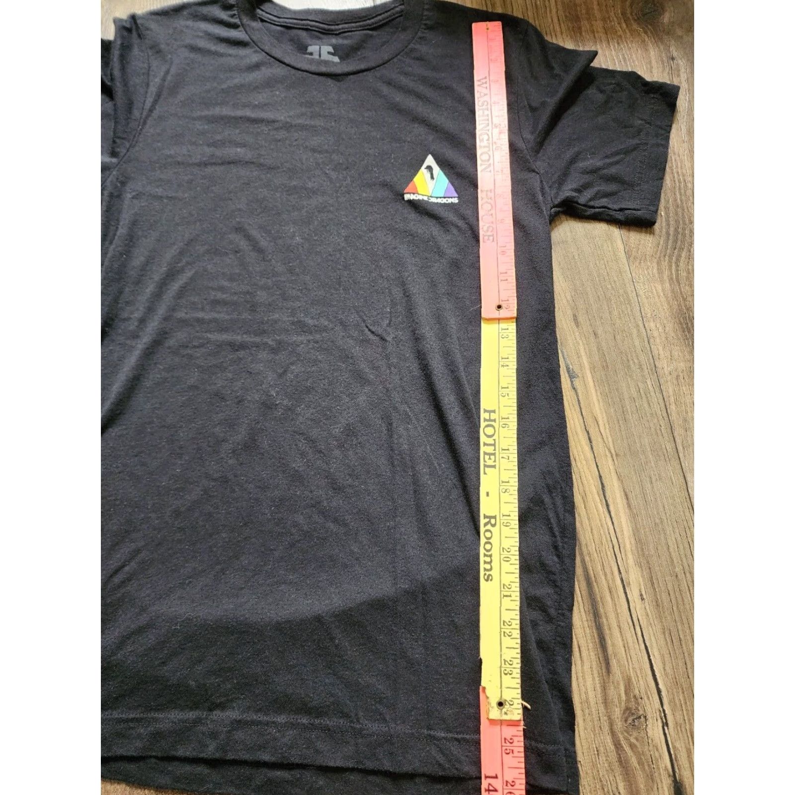 Vintage Imagine Dragons Evolve Tour 2017 T Shirt Short Sleeve Crew Neck Black Adult S Double-Sided Logo Graphic Print Mens Shirt Size US S / EU 44-46 / 1 - 3 Thumbnail