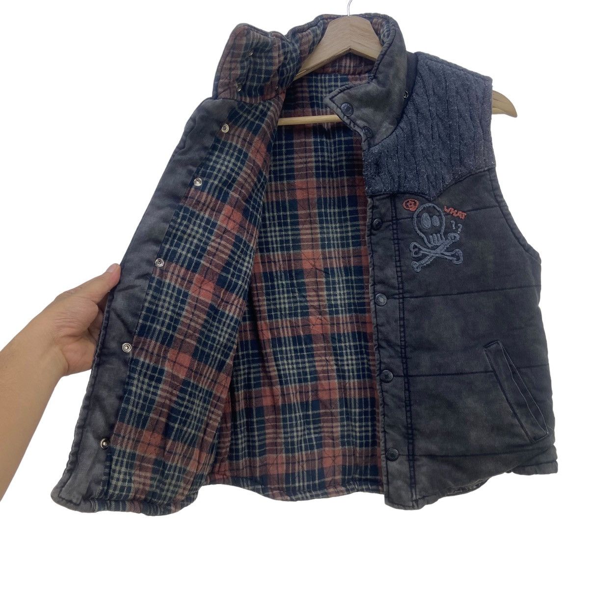 Japanese Brand Japanese Brand Skulls Logo Vests Size US XS / EU 42 / 0 - 17 Thumbnail