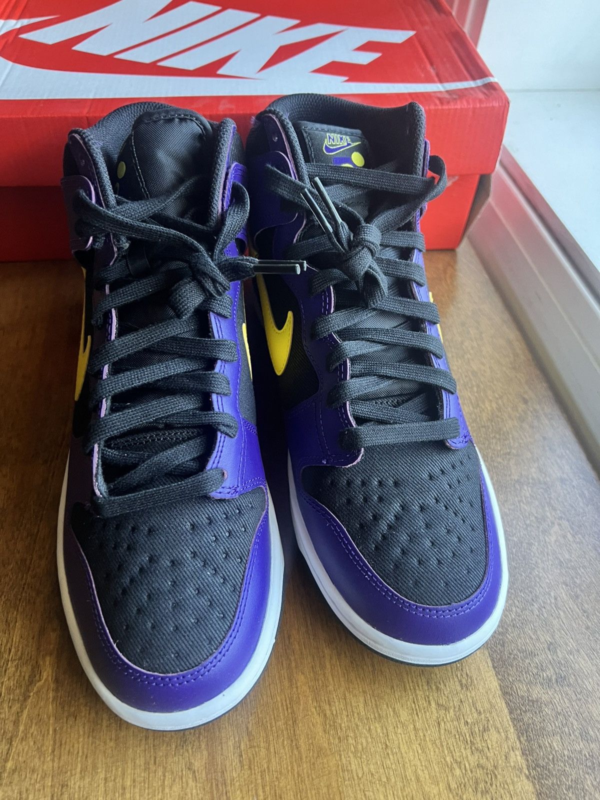Nike × Vintage Nike Dunk High EMB Lakers Size US 8 / EU 41 - 3 Thumbnail