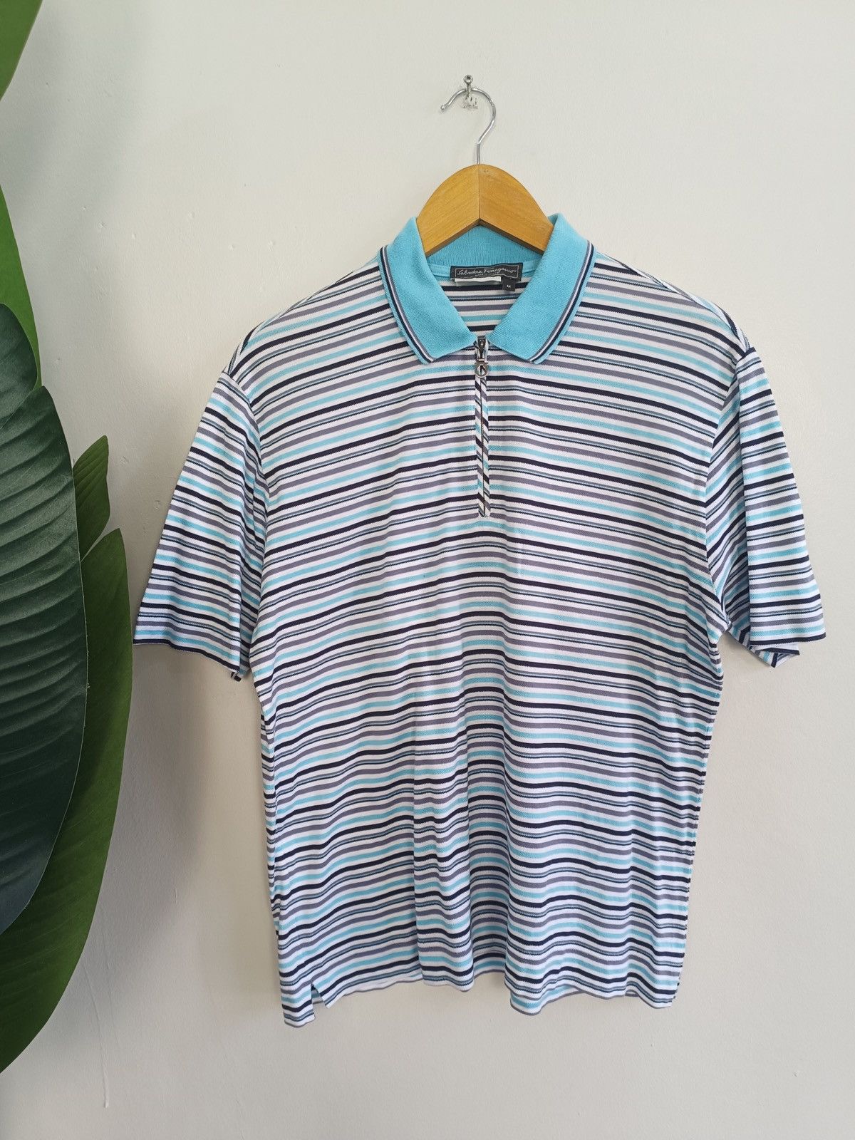 Salvatore Ferragamo 🔥Accept Offer🔥 Salvatore Ferragamo Tshirt Size M Size US M / EU 48-50 / 2 - 2 Thumbnail