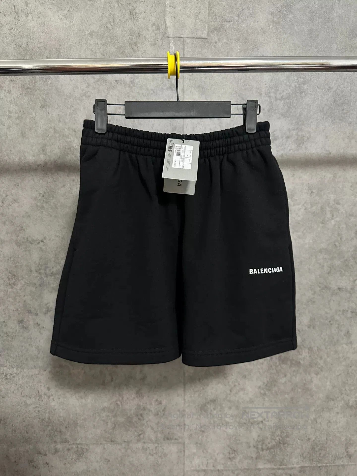 Balenciaga Balenciaga Embroidered Logo Shorts. Size US 32 / EU 48 - 1 Thumbnail