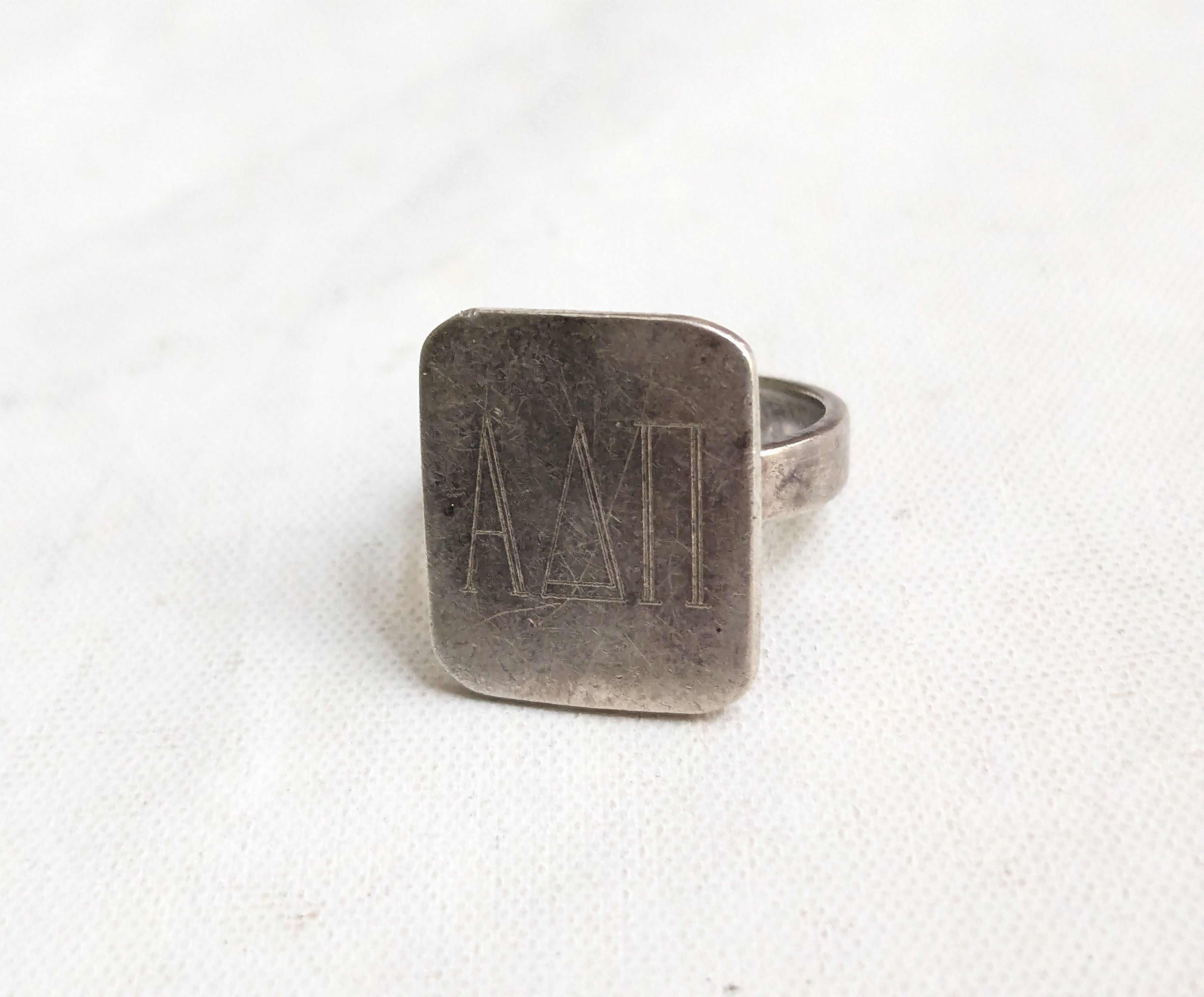 Jewelry Vintage Sterling Silver Signet Ring Rectangle Engraved 6.25 Size ONE SIZE - 2 Thumbnail