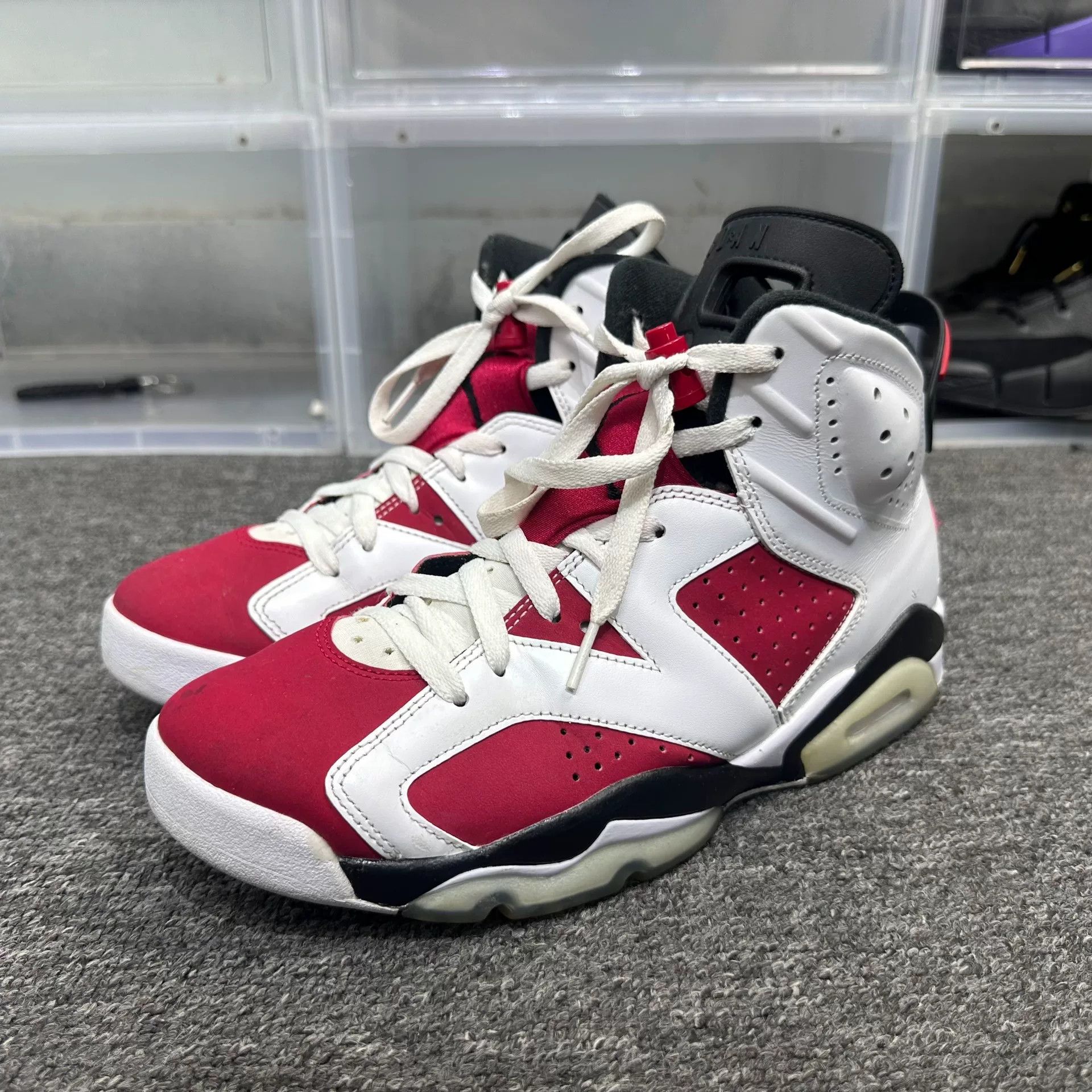 Nike Nike AIR JORDAN Red Lowtop Sneakers 9 Men Size US 9 / EU 42 - 1 Thumbnail
