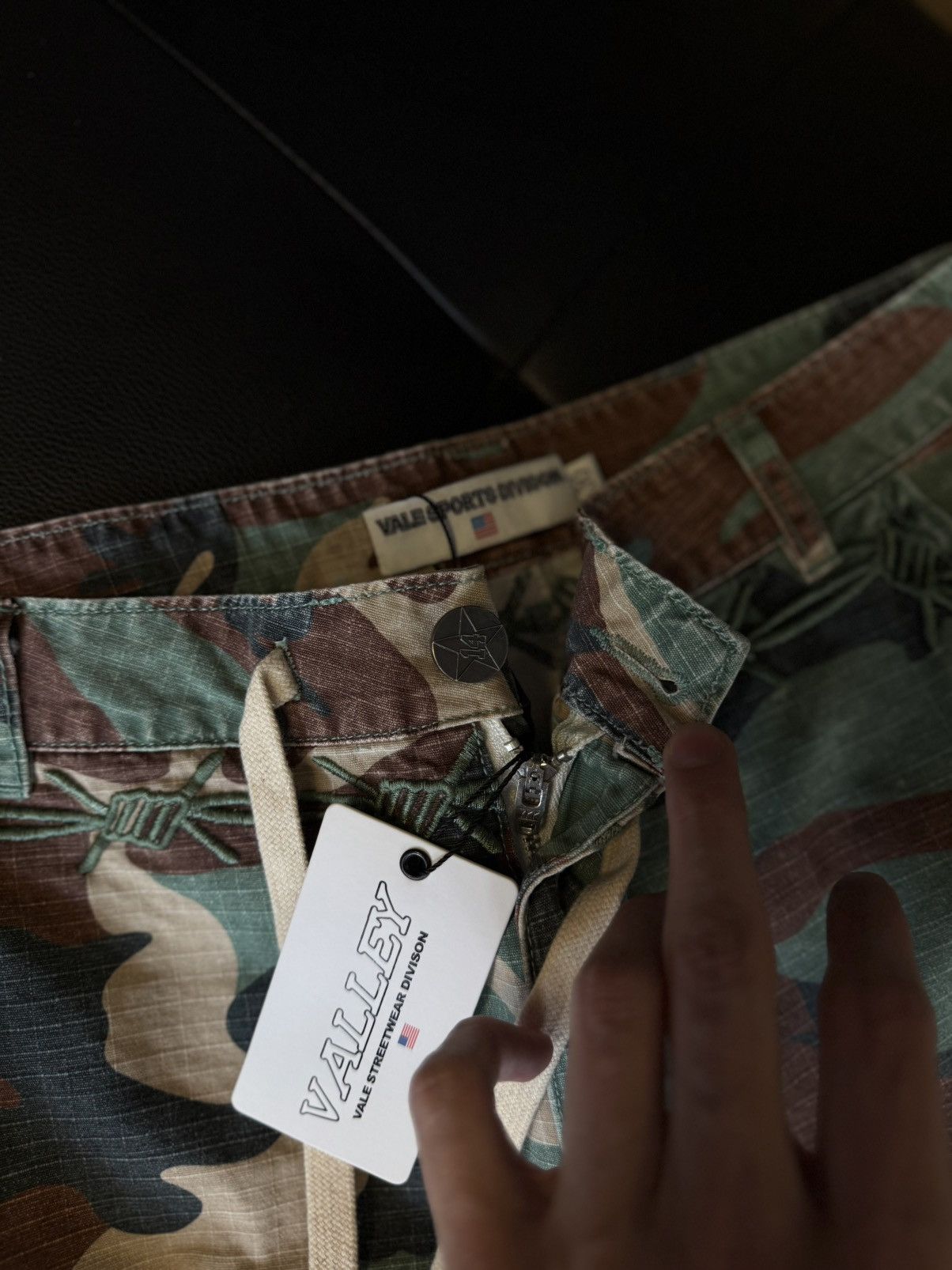 Vale Valley Green Camo Wire Shorts Size 30 (NEW) Size US 30 / EU 46 - 7 Thumbnail