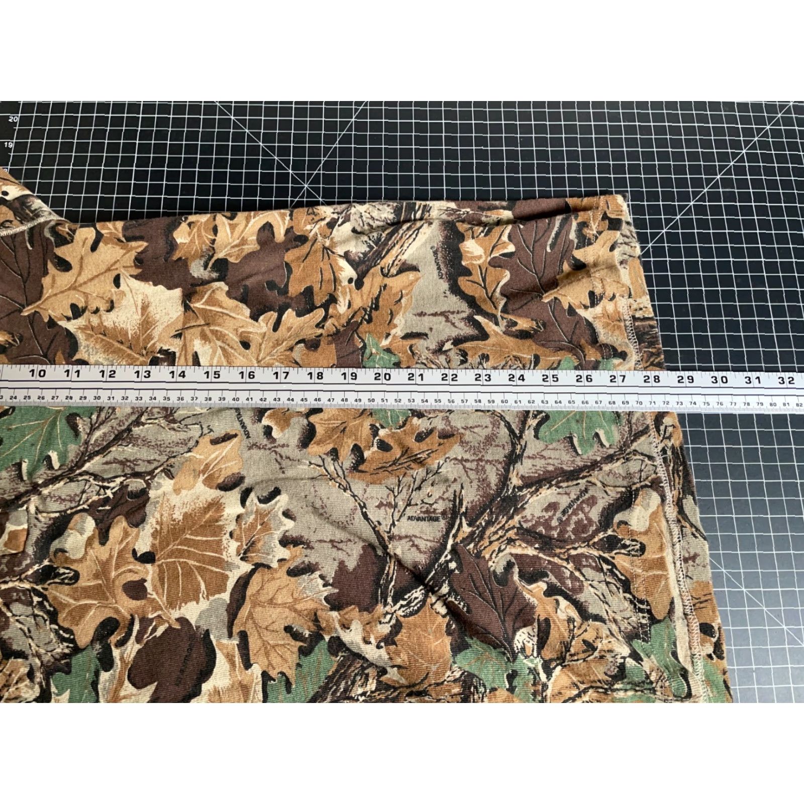 Vintage VINTAGE 90s Camouflage Henley Long Sleeve T-Shirt Men's Medium Brown Advantage Camouflage Pattern Men’s T-Shirt Size US M / EU 48-50 / 2 - 6 Thumbnail