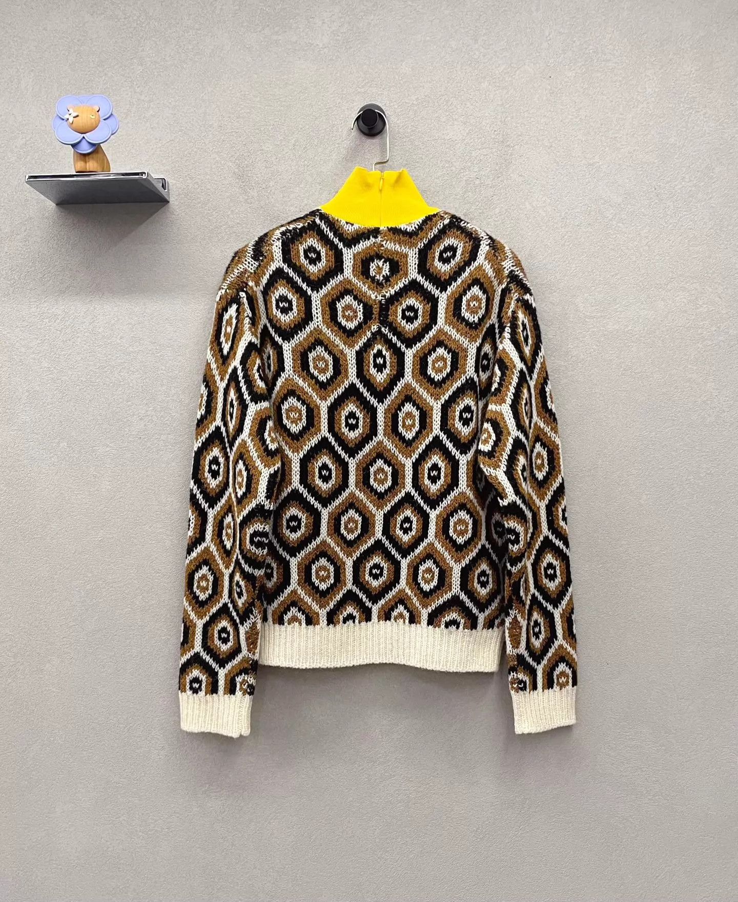 Prada PRADA geo intarsia knit turtleneck yellow vintage Size XS / US 0-2 / IT 36-38 - 2 Thumbnail