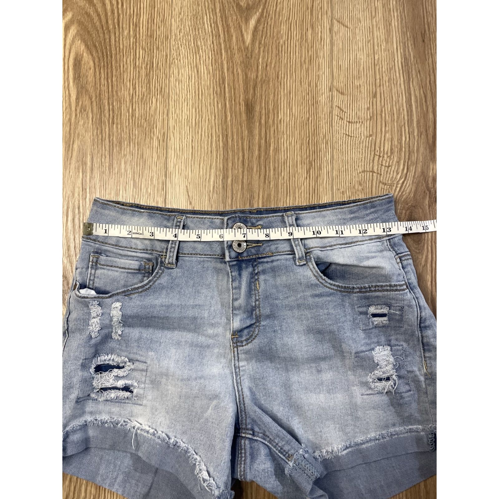 Vintage VINTAGE Vanilla Star Women’s Denim Shorts Size 7 Blue Distressed Cut-Off Stretch Regular Mid-Rise 5-Pocket Size 28" / US 6 / IT 42 - 5 Thumbnail