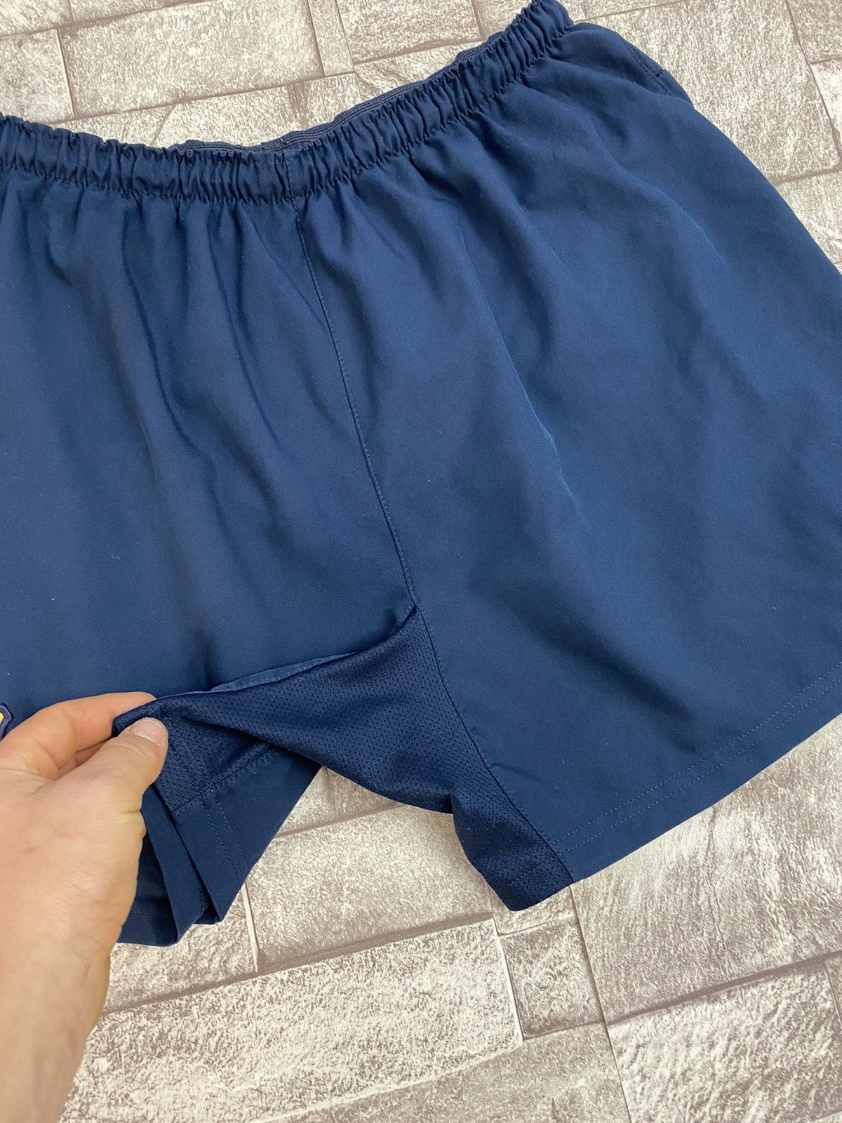 Nike × Vintage FC BARCELONA HOME FOOTBALL SOCCER SHORTS NIKE Size US 32 / EU 48 - 5 Thumbnail