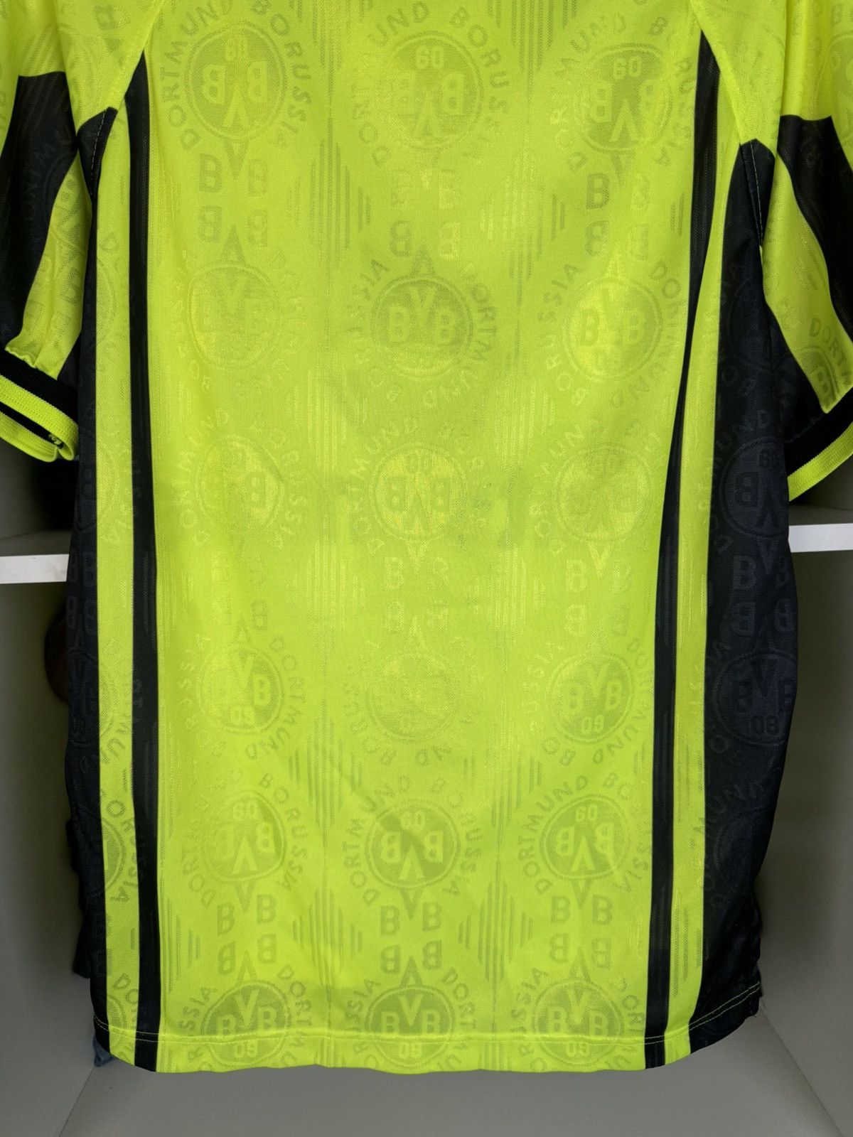 Nike Vintage 1996 1997 Nike Borussia Dortmund Soccer Jersey Size US S / EU 44-46 / 1 - 17 Thumbnail