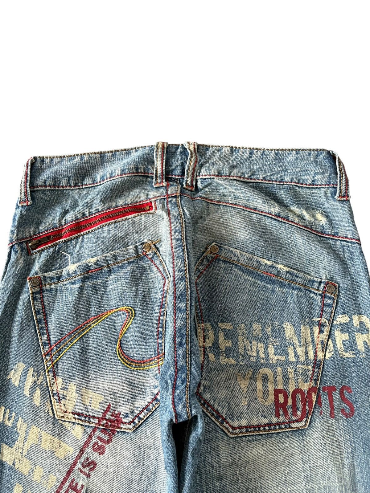 Gotcha Vintage Japanese Gotcha Printed Distressed Baggy Jeans Size US 31 - 4 Thumbnail