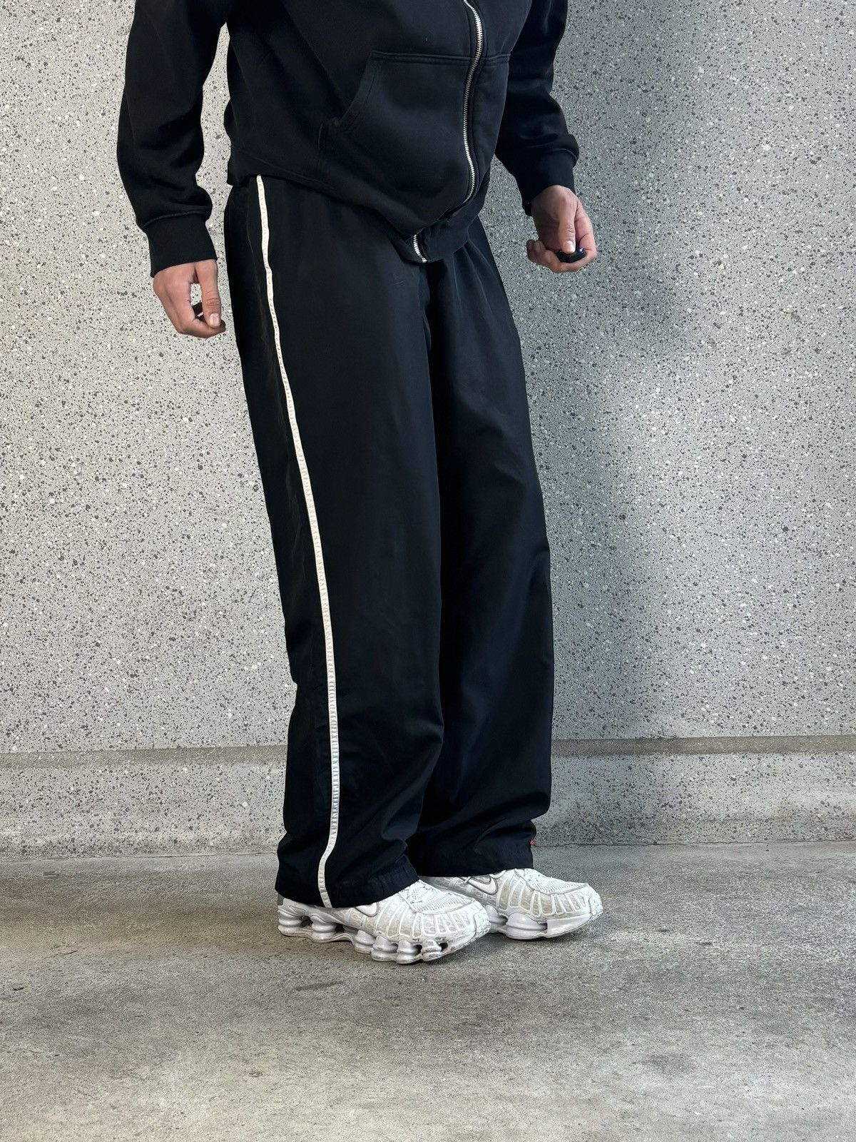 Nike × Vintage Nike Vintage y2k Trackpants Mini swoosh ⭐️RARE⭐️ black L Size US 32 / EU 48 - 2 Thumbnail
