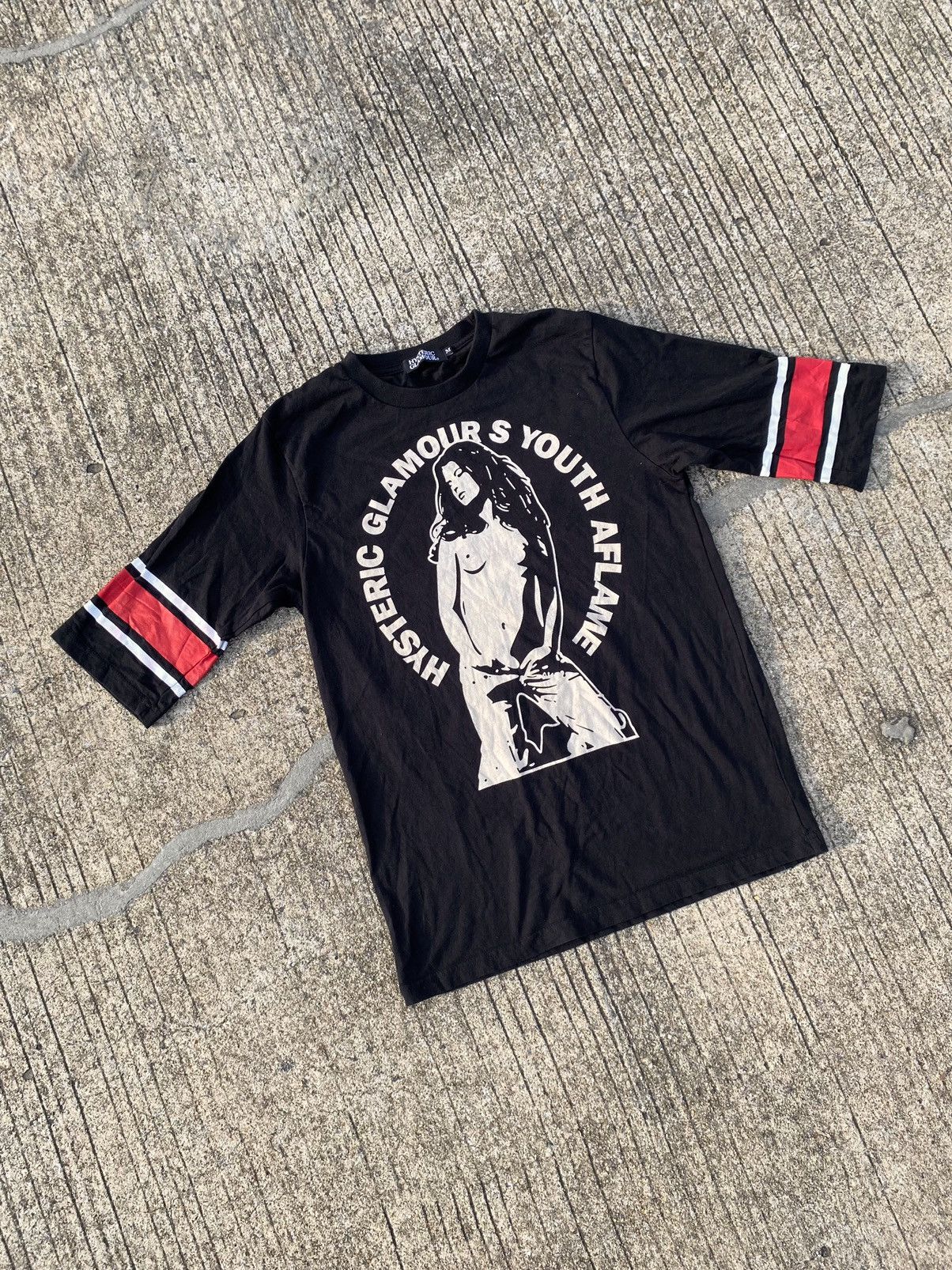 Hysteric Glamour Rare Hysteric Glamour T Shirt Long Sleeve Size US S / EU 44-46 / 1 - 3 Thumbnail