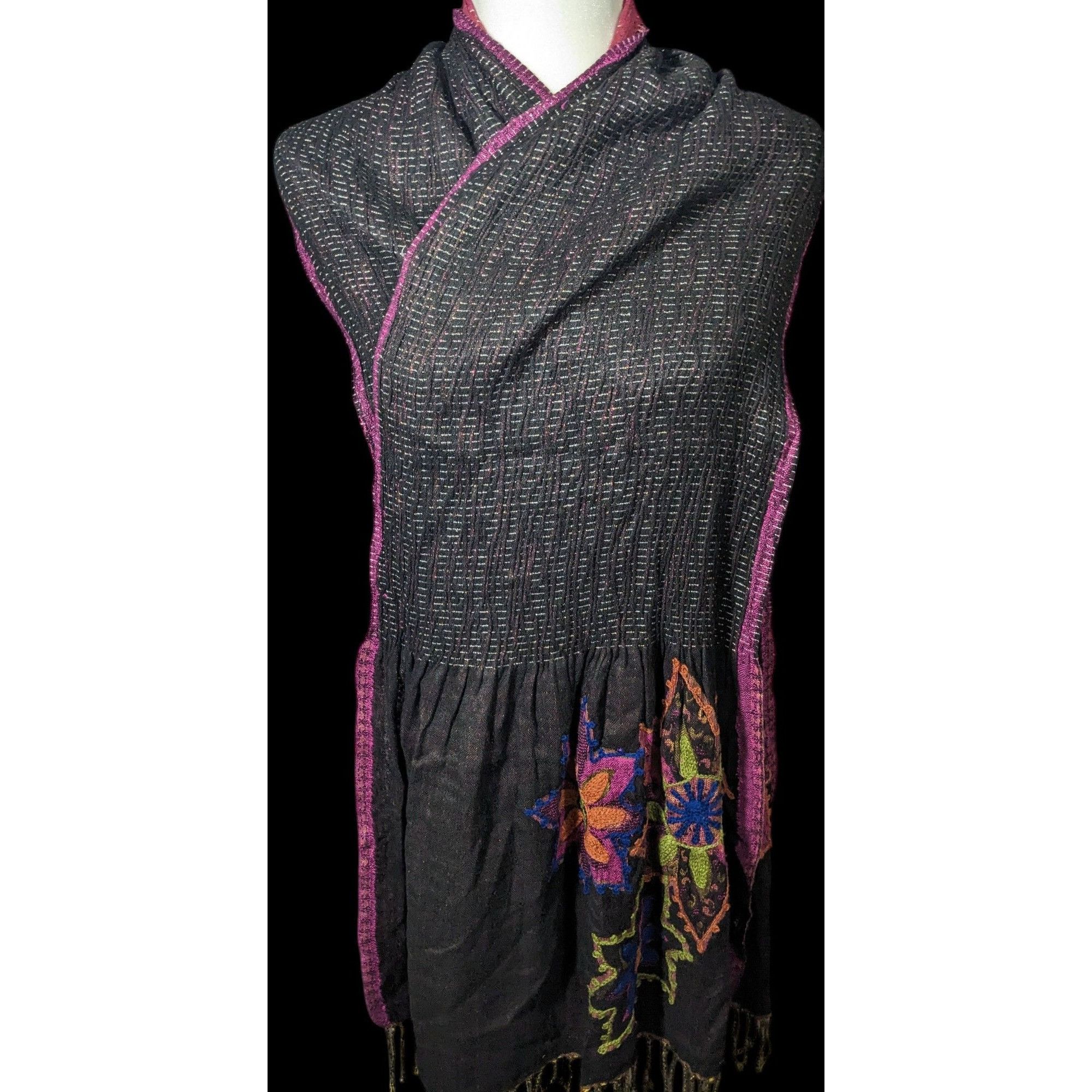 Other Vintage Bohemian Grey And Pink Floral Embroidered Scarf Size ONE SIZE - 4 Thumbnail
