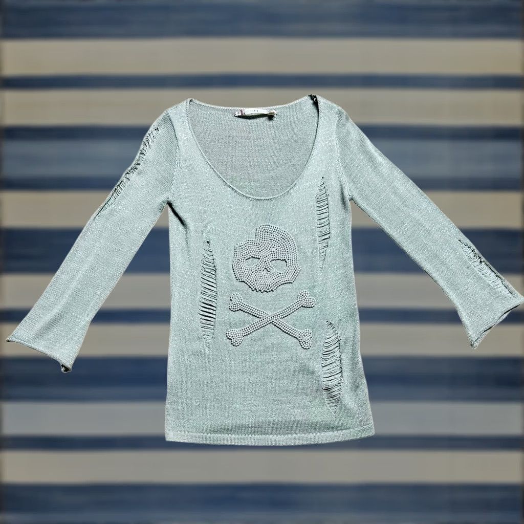 Vintage Chelsea & Violet Pearl Skull Cross Bone Distressed Sweater Women's M Gray Size M / US 6-8 / IT 42-44 - 1 Thumbnail