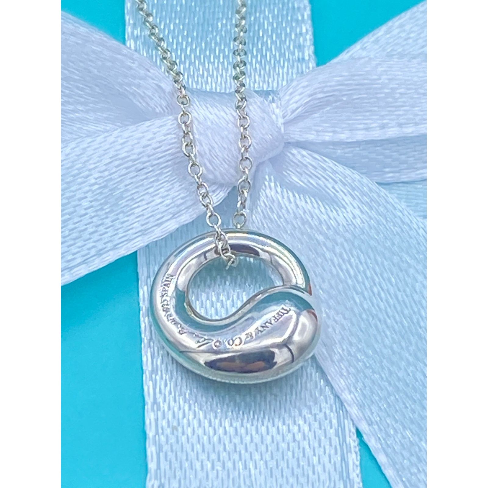 Tiffany & Co. TIFFANY & Co. Eternal Circle Elsa Peretti Necklace 16 Inch Size ONE SIZE - 4 Thumbnail