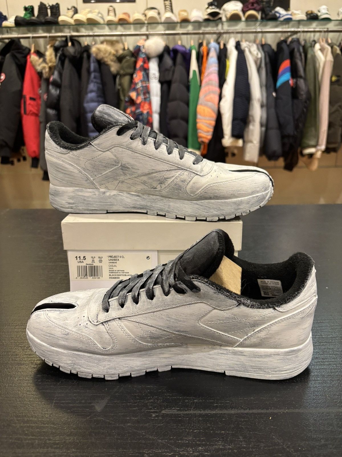 Maison Margiela × Reebok Maison Margiela X Reebok Tabi Sneakers Size US 11.5 / EU 44-45 - 2 Thumbnail