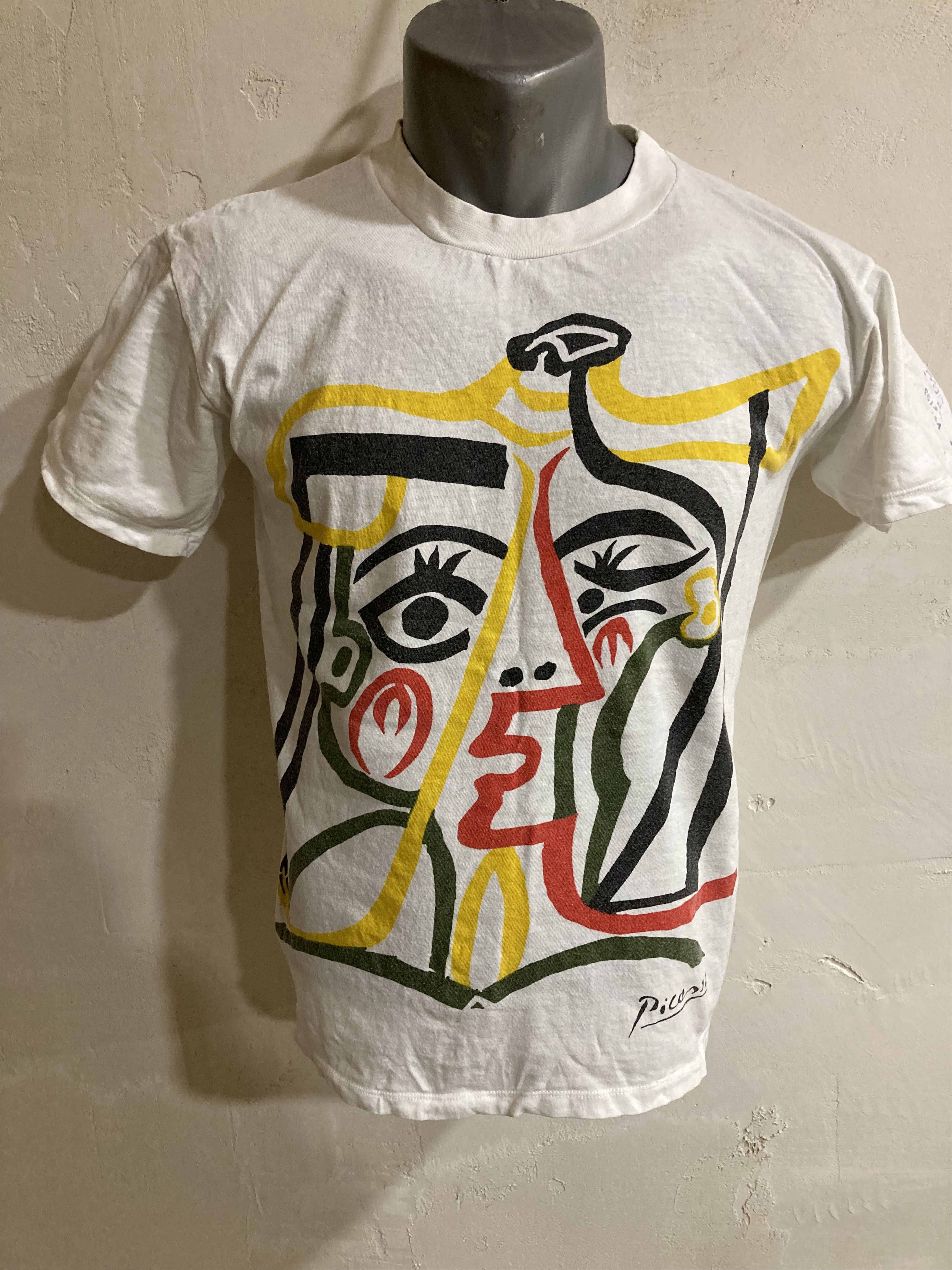 Vintage Vintage 90s Picasso's Head of a Woman T-Shirt Size US M / EU 48-50 / 2 - 1 Thumbnail