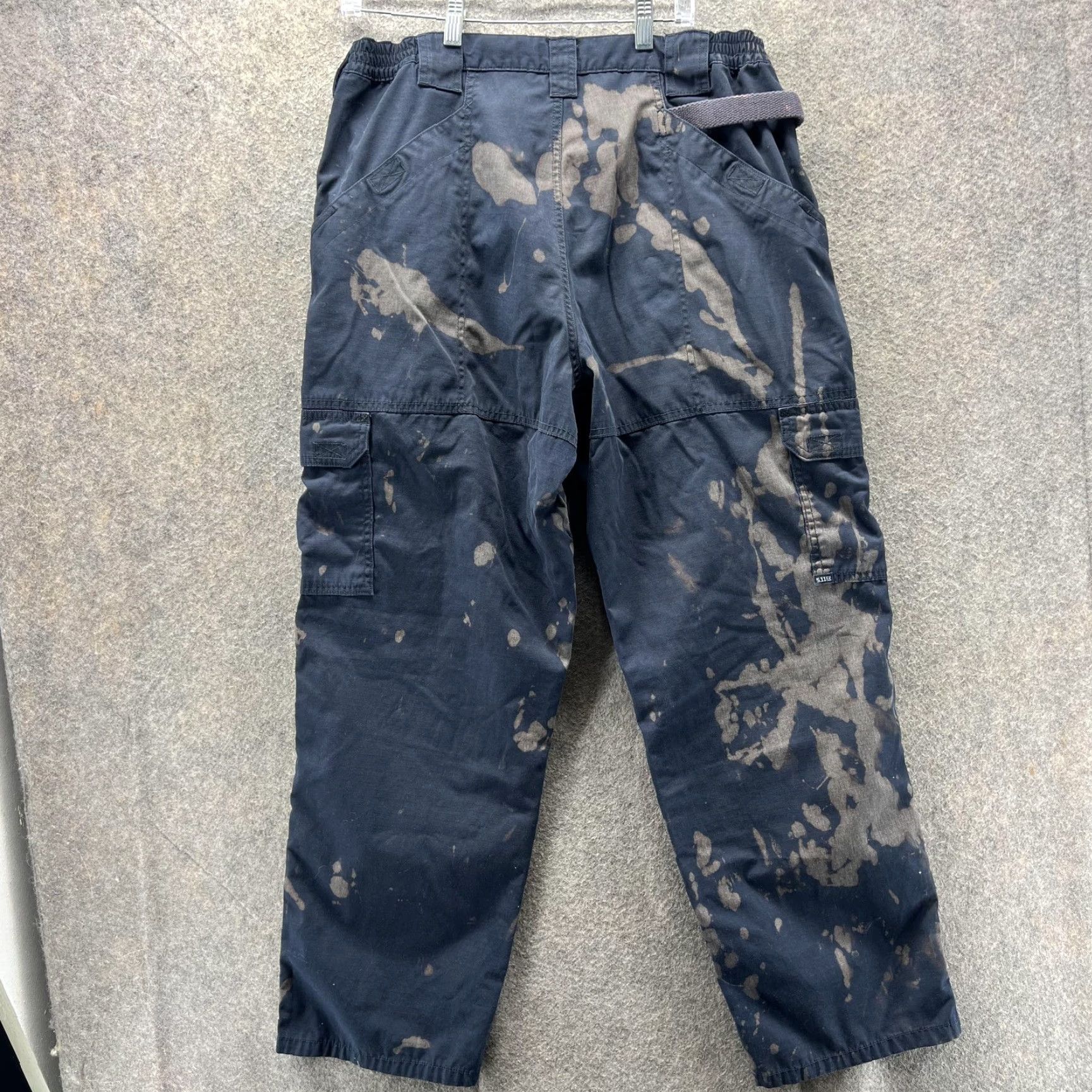 Vintage 5.11 Tactical Pants Mens 36x30 Black Cargo Ripstop Workwear Bleach Stained Size US 36 / EU 52 - 2 Thumbnail