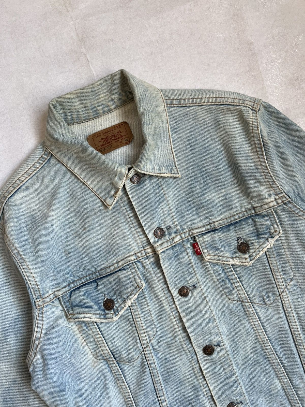 Levi's Vintage 90's Levis 70505 Light Blue Wash Denim Trucker Size US M / EU 48-50 / 2 - 4 Thumbnail